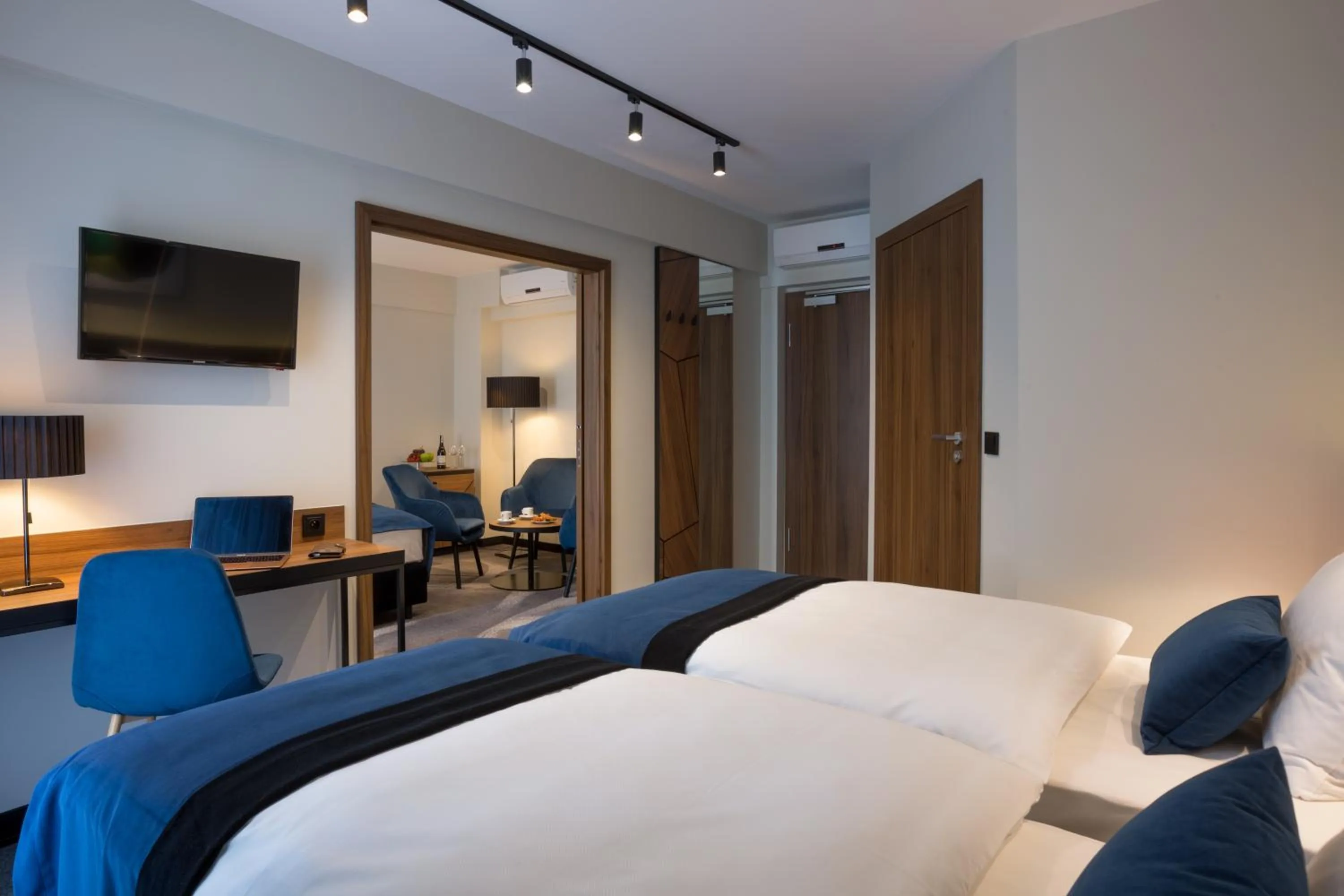 Bedroom, Bed in Ascot Premium Hotel