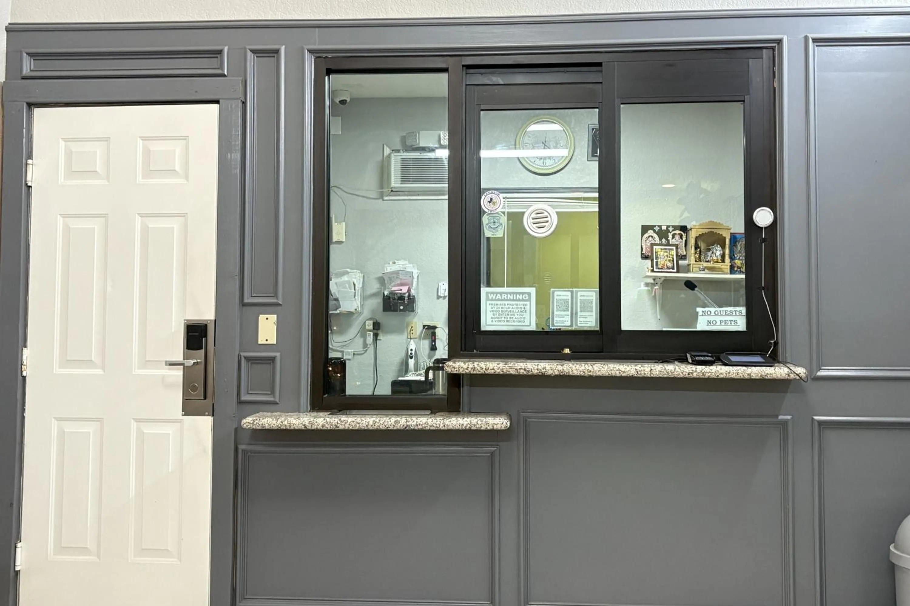 Lobby or reception in Kiwi Inn Capital O Houston - Hwy 249