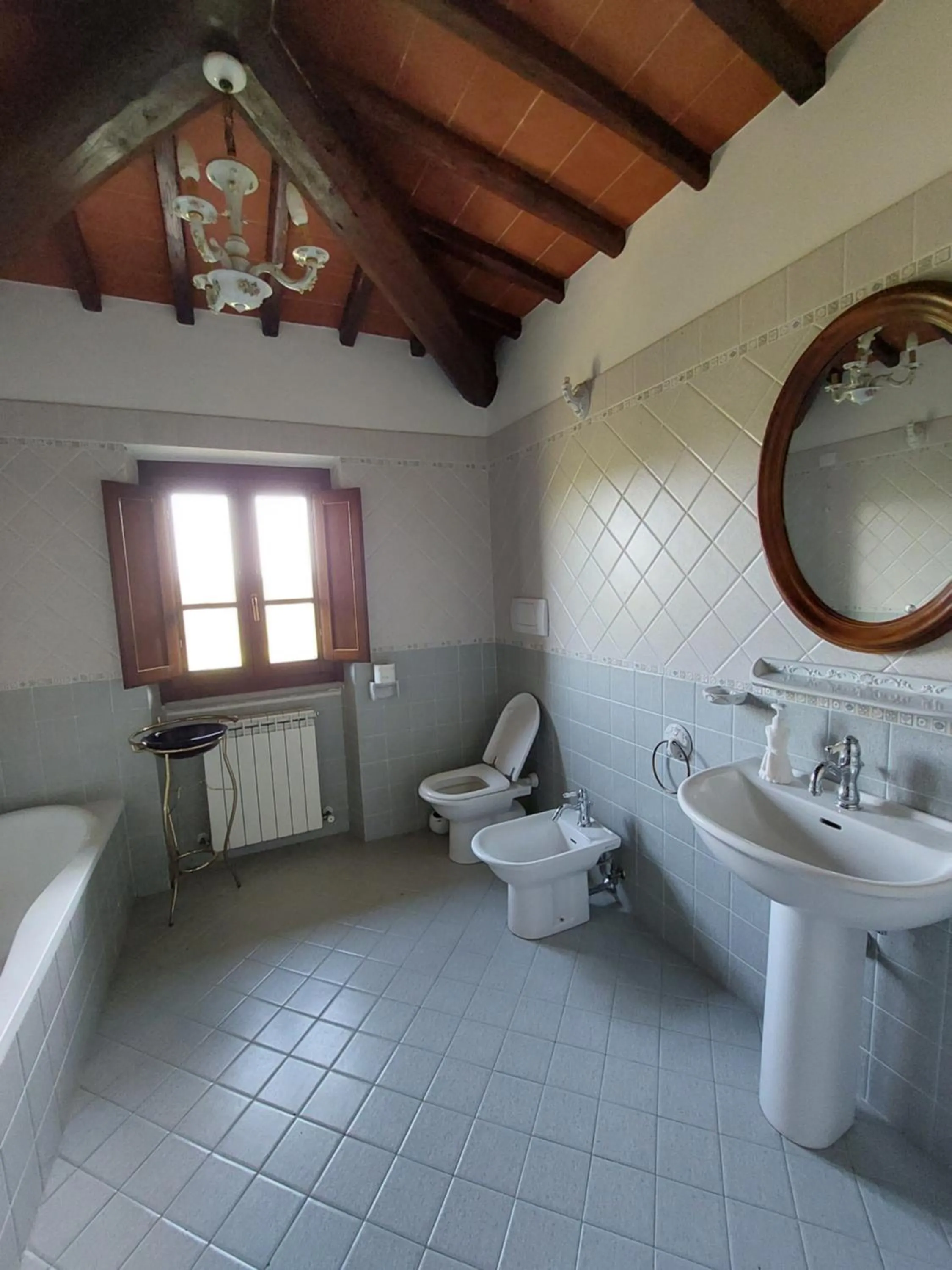 Bathroom in Il Castellaccio di Figline