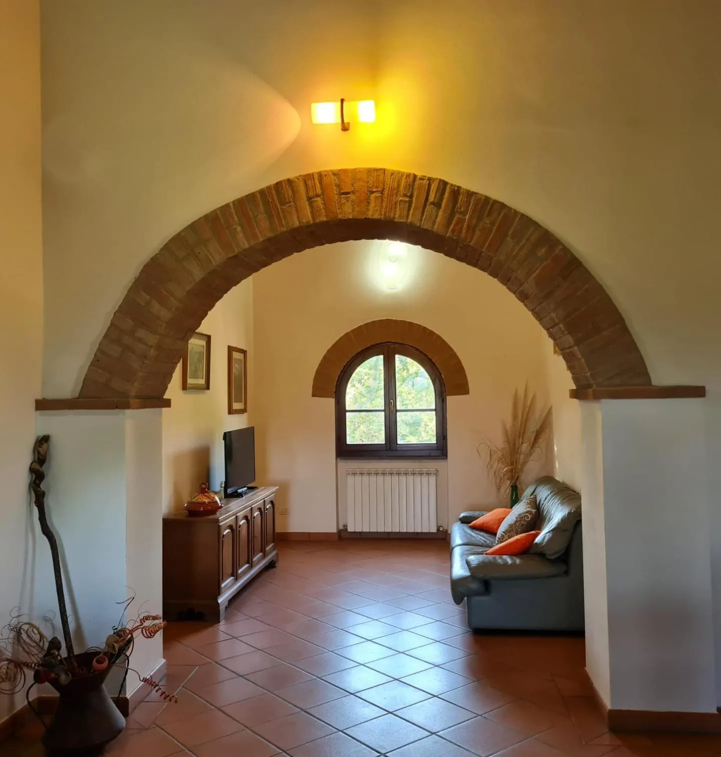 Communal lounge/ TV room in Il Castellaccio di Figline