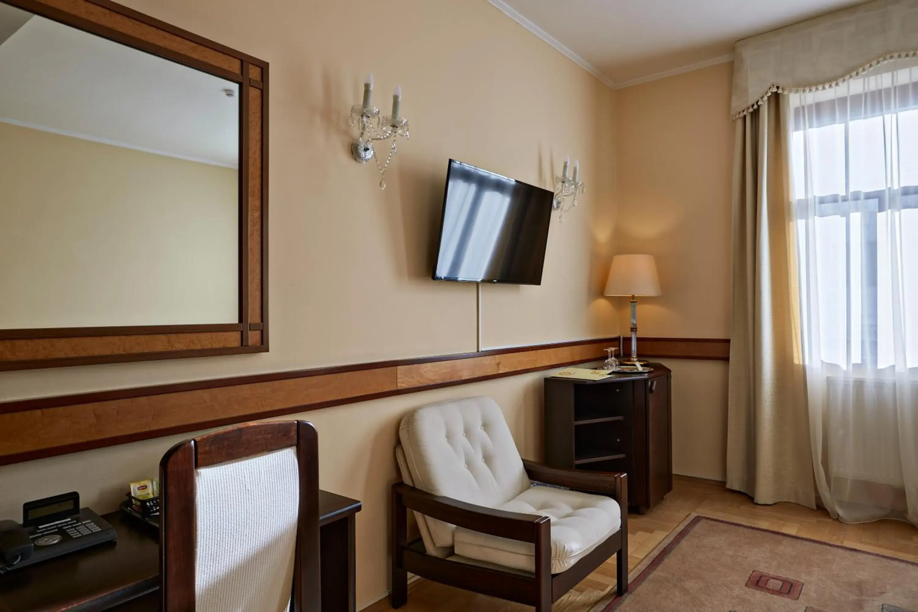 Twin Room in FLEUR DE LIS HOTEL Twin Room in FLEUR DE LIS HOTEL
