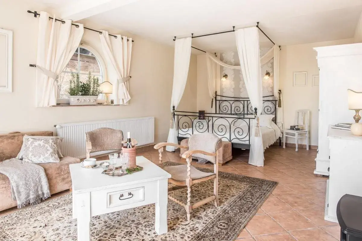 Superior Double Room in Villa Toscana Boutique Superior Double Room in Villa Toscana Boutique