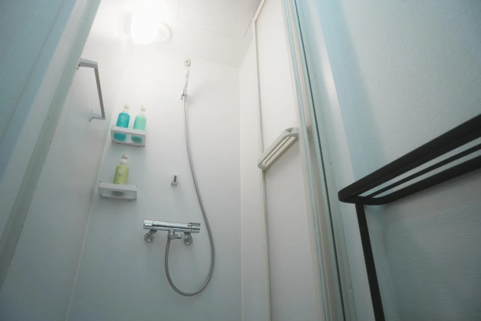 Shower in Hostel JAZ