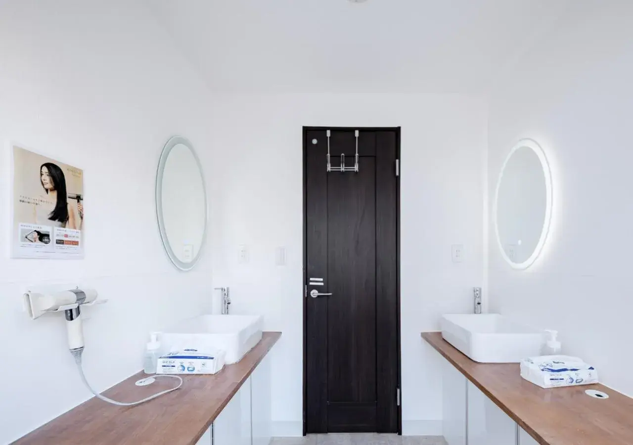 Single Room with Shared Shower and Toilet - single occupancy in Hostel JAZ Single Room with Shared Shower and Toilet - single occupancy in Hostel JAZ