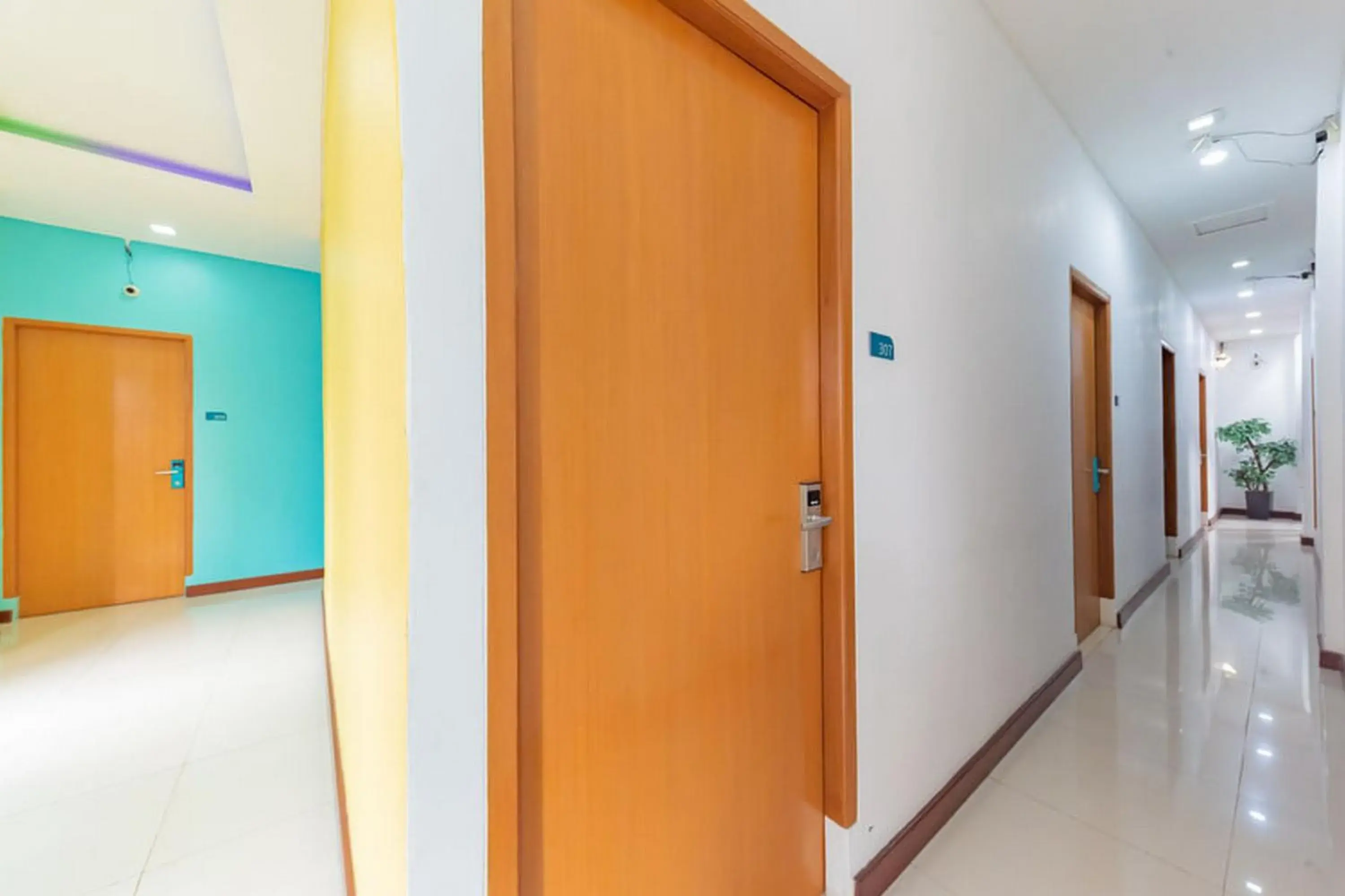 Property building in Sans Hotel Suryakencana Bogor Property building in Sans Hotel Suryakencana Bogor