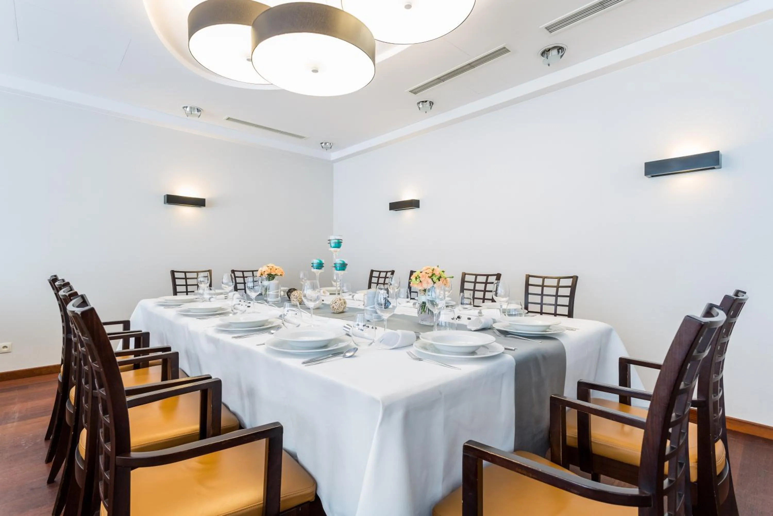 Restaurant/places to eat in Qubus Hotel Gliwice