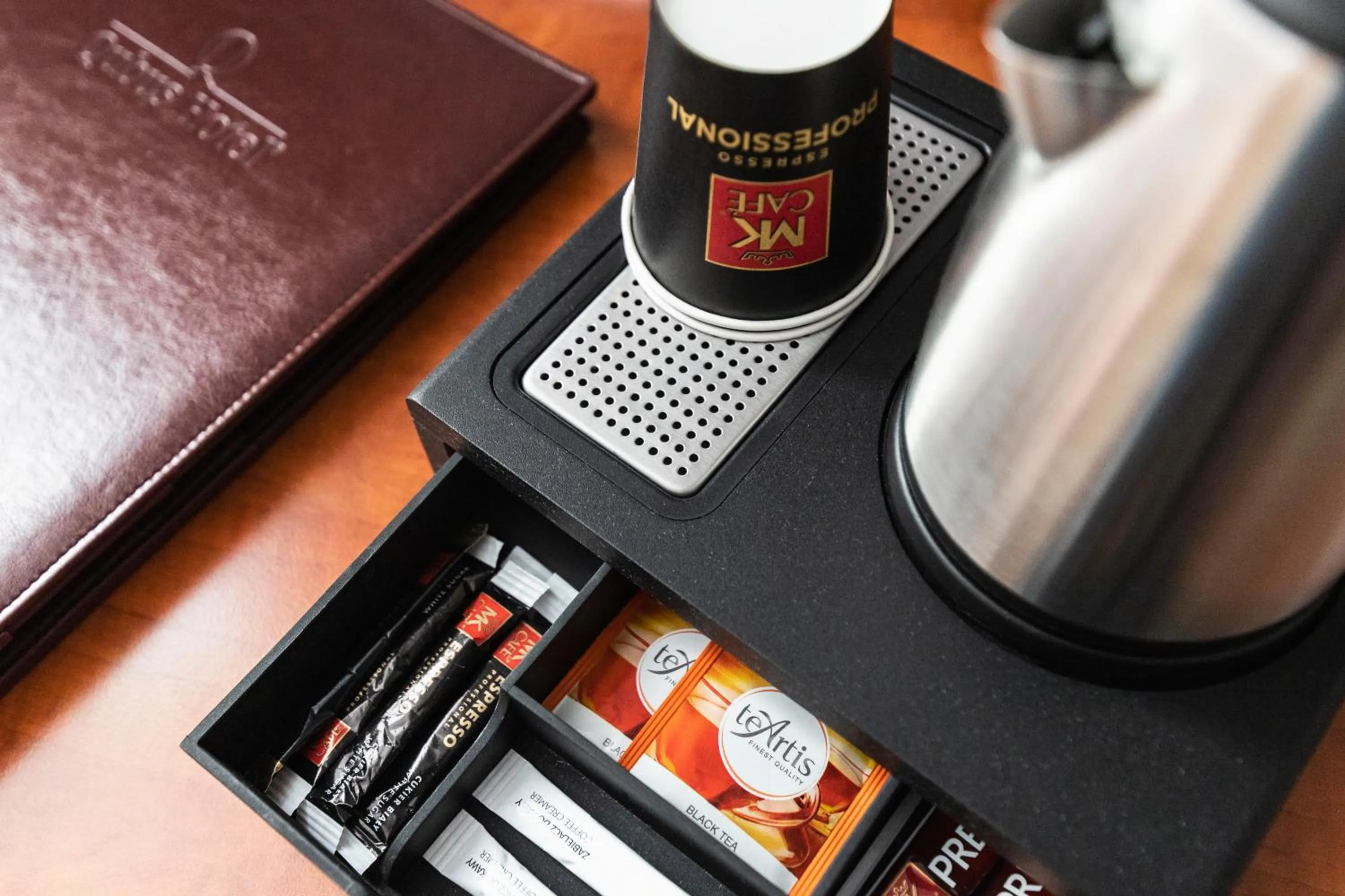 Coffee/tea facilities in Qubus Hotel Głogów