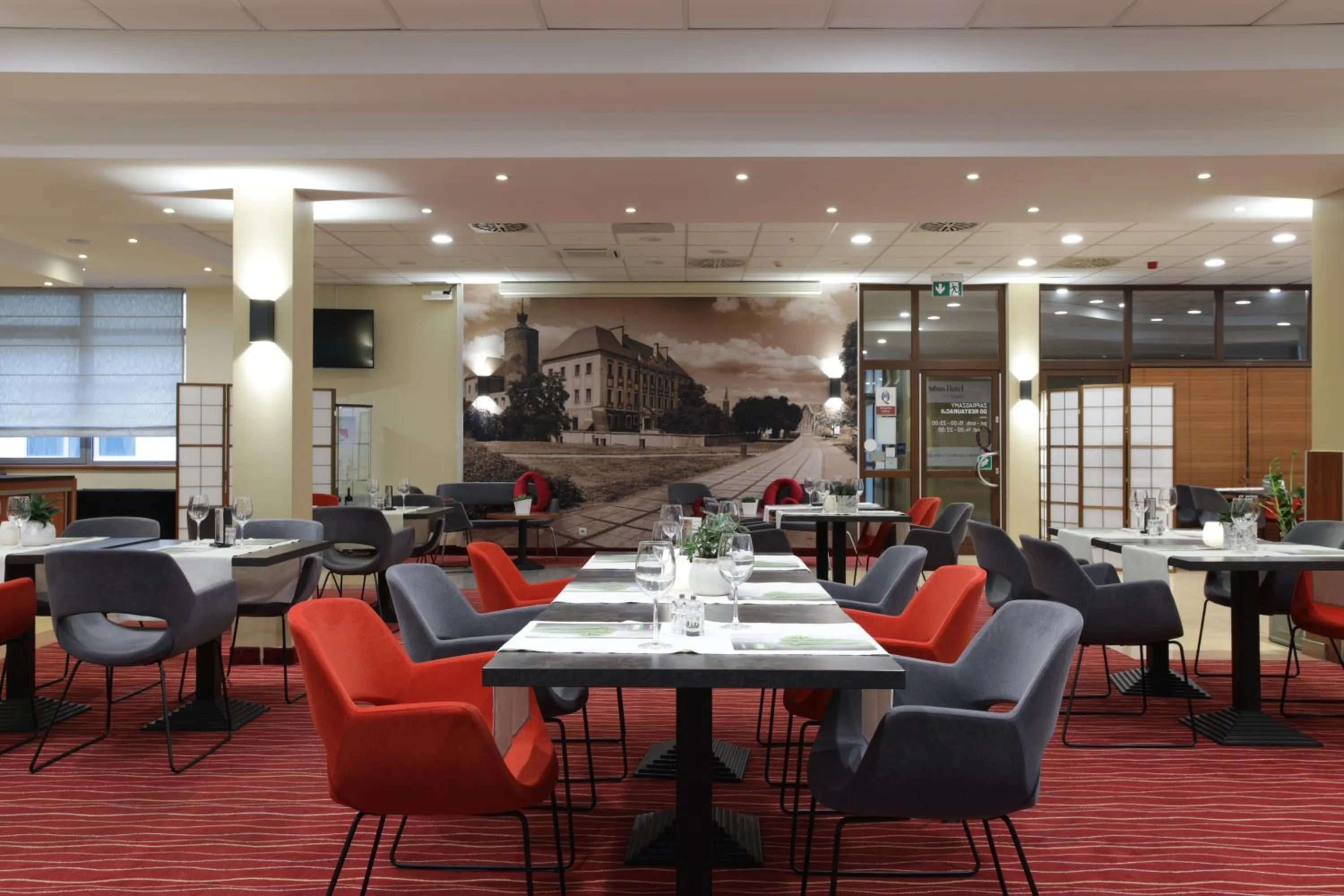 Restaurant/places to eat in Qubus Hotel Głogów
