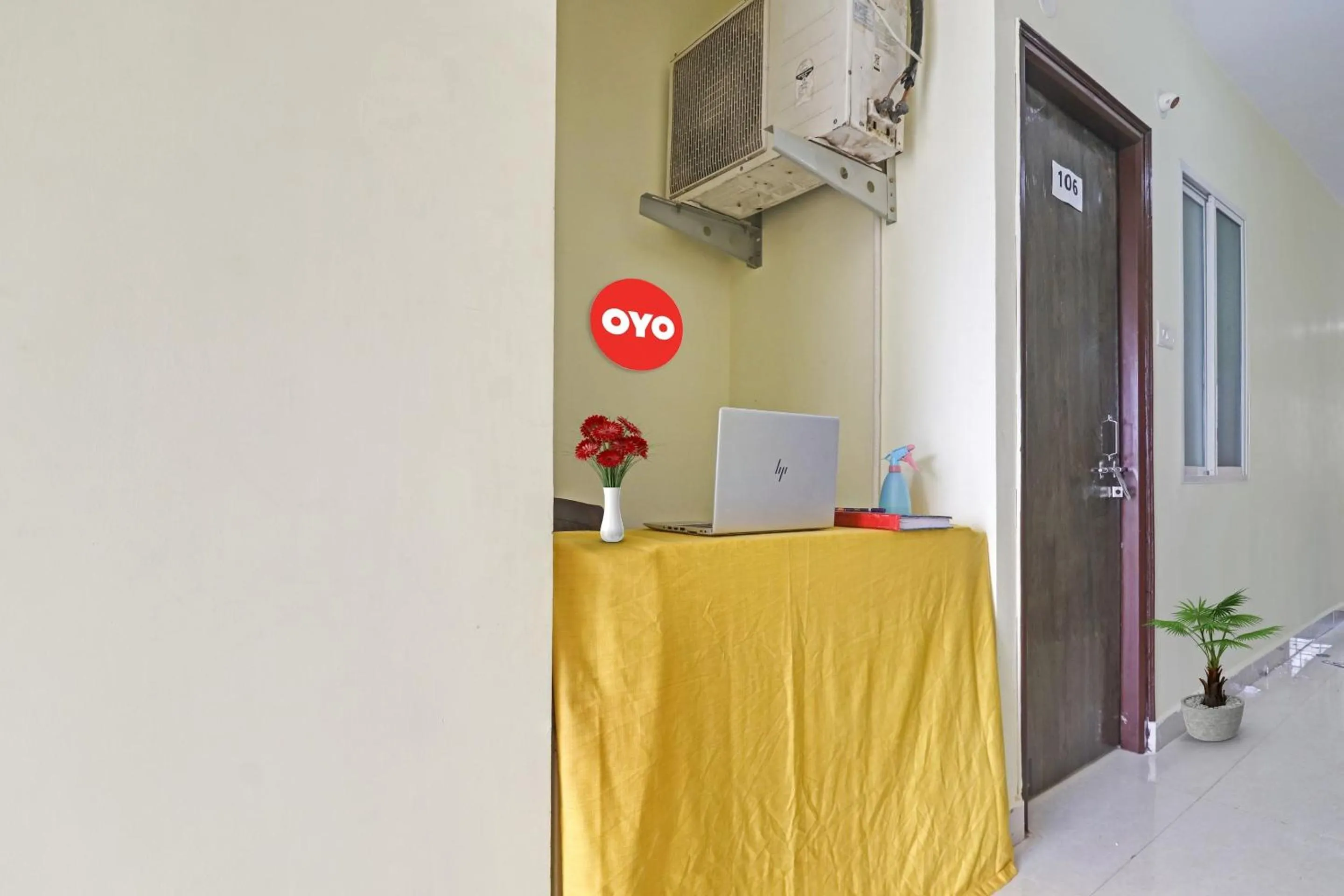 Lobby or reception in Hotel O Dk Reddy Square