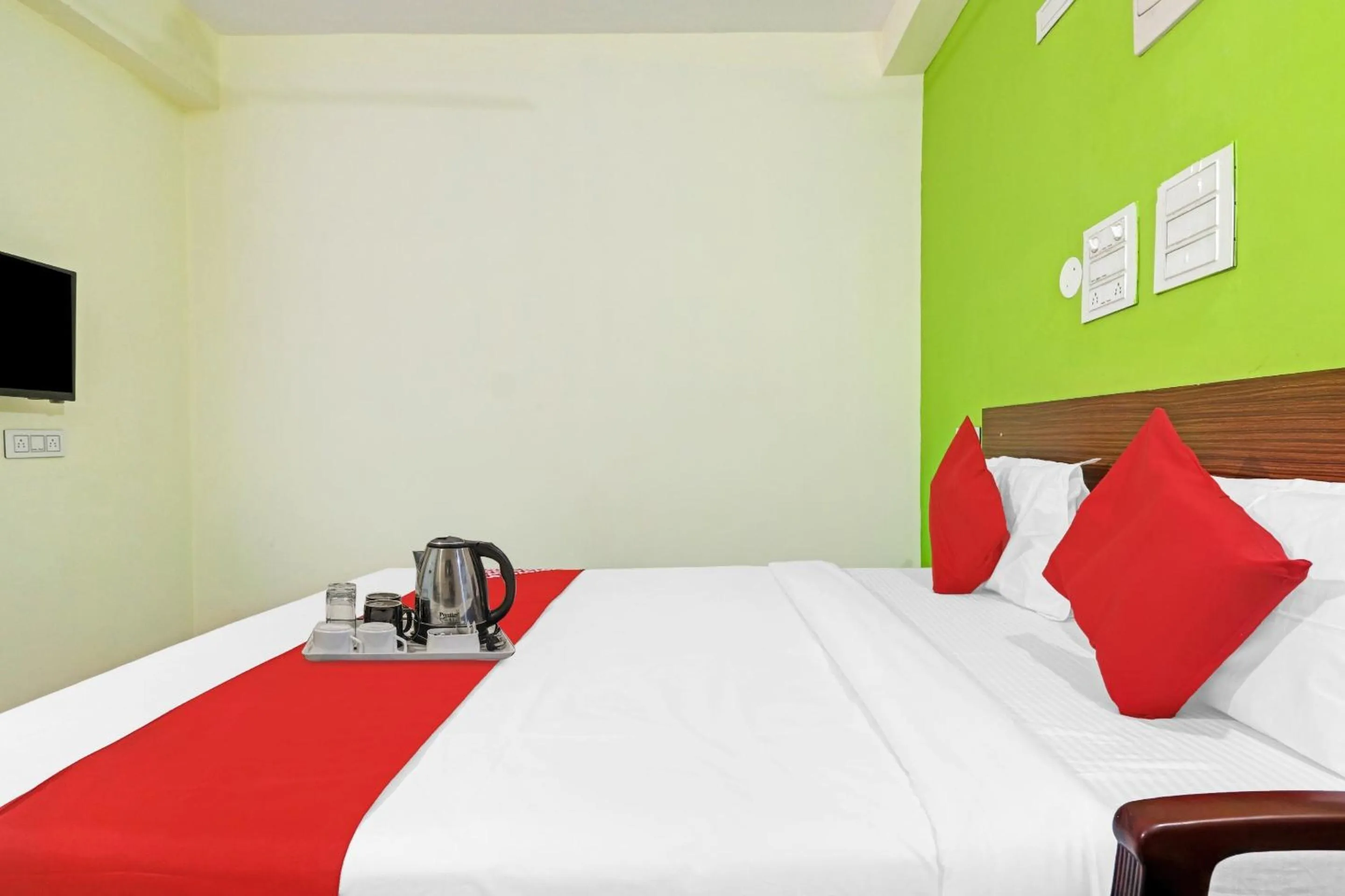 Bedroom, Bed in Hotel O Dk Reddy Square