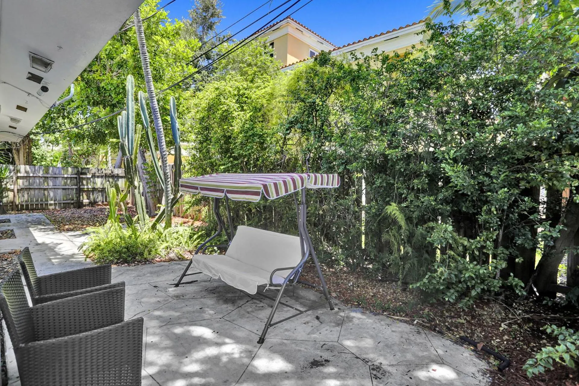 Patio in Victoria Park Regency