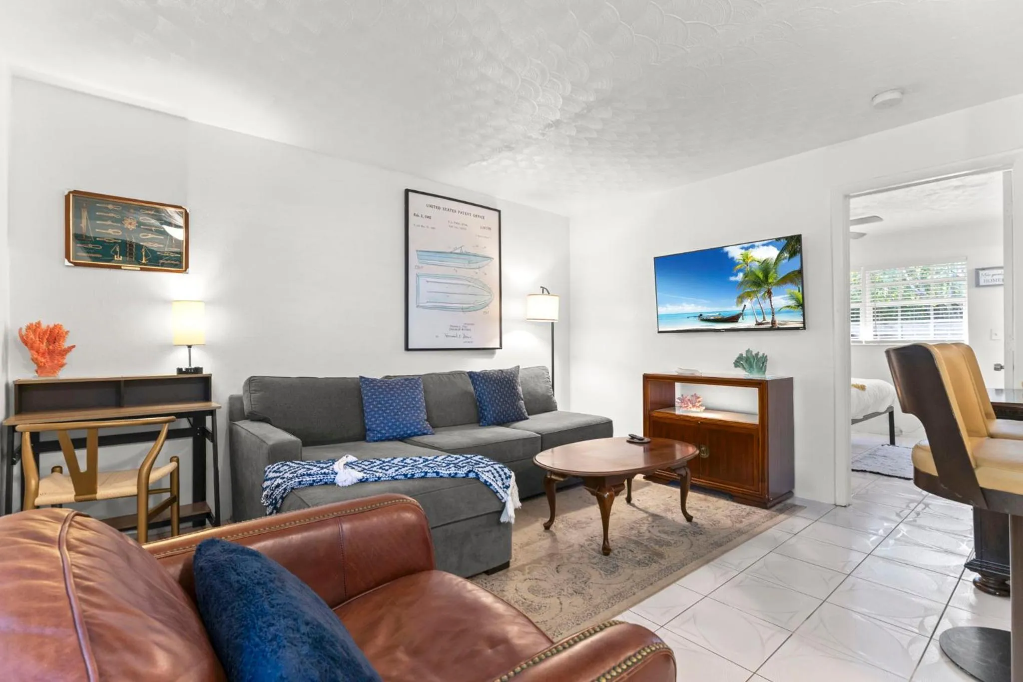 Living room in Victoria Park Regency