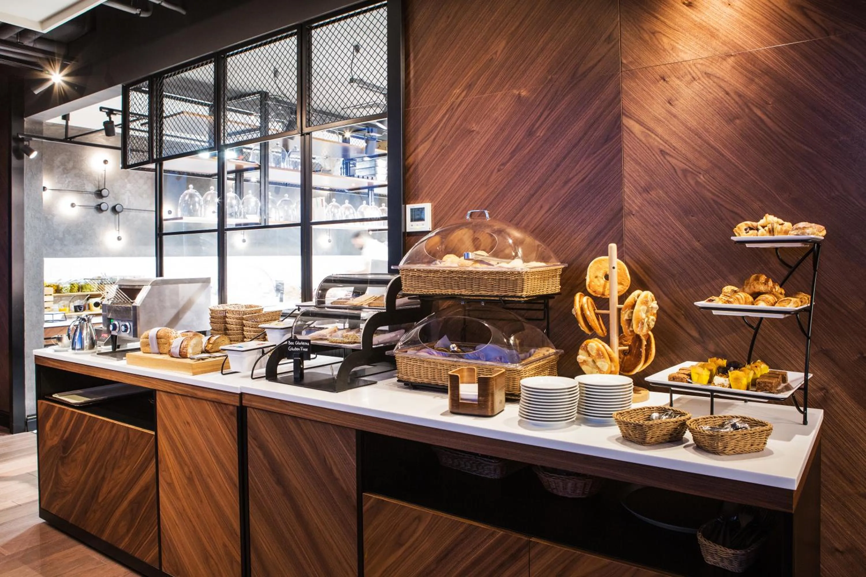 Food in Courtyard by Marriott Katowice City Center