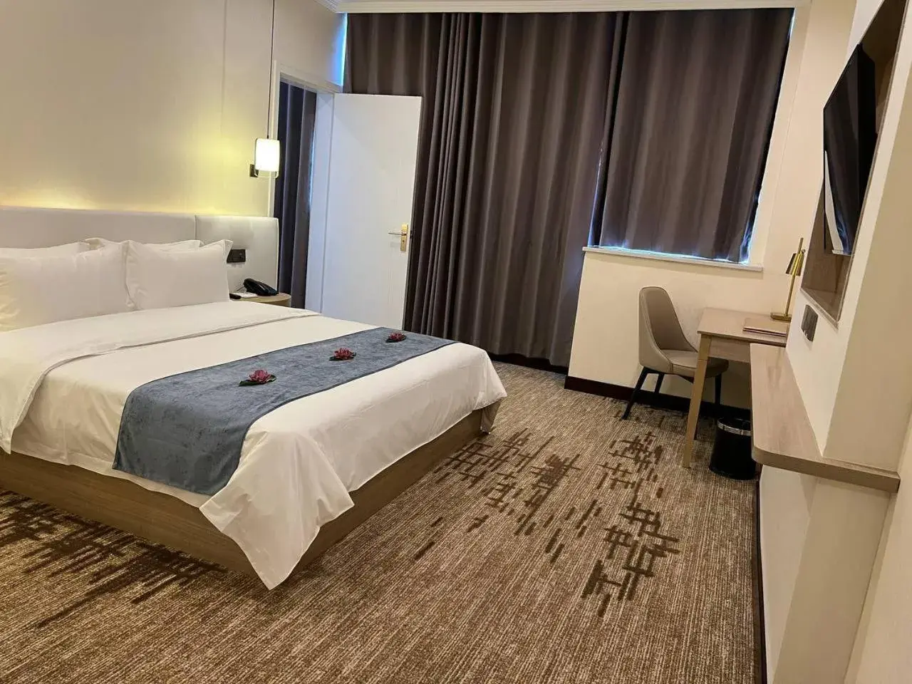 Bed in Legend Hotel and Resort Bed in Legend Hotel and Resort