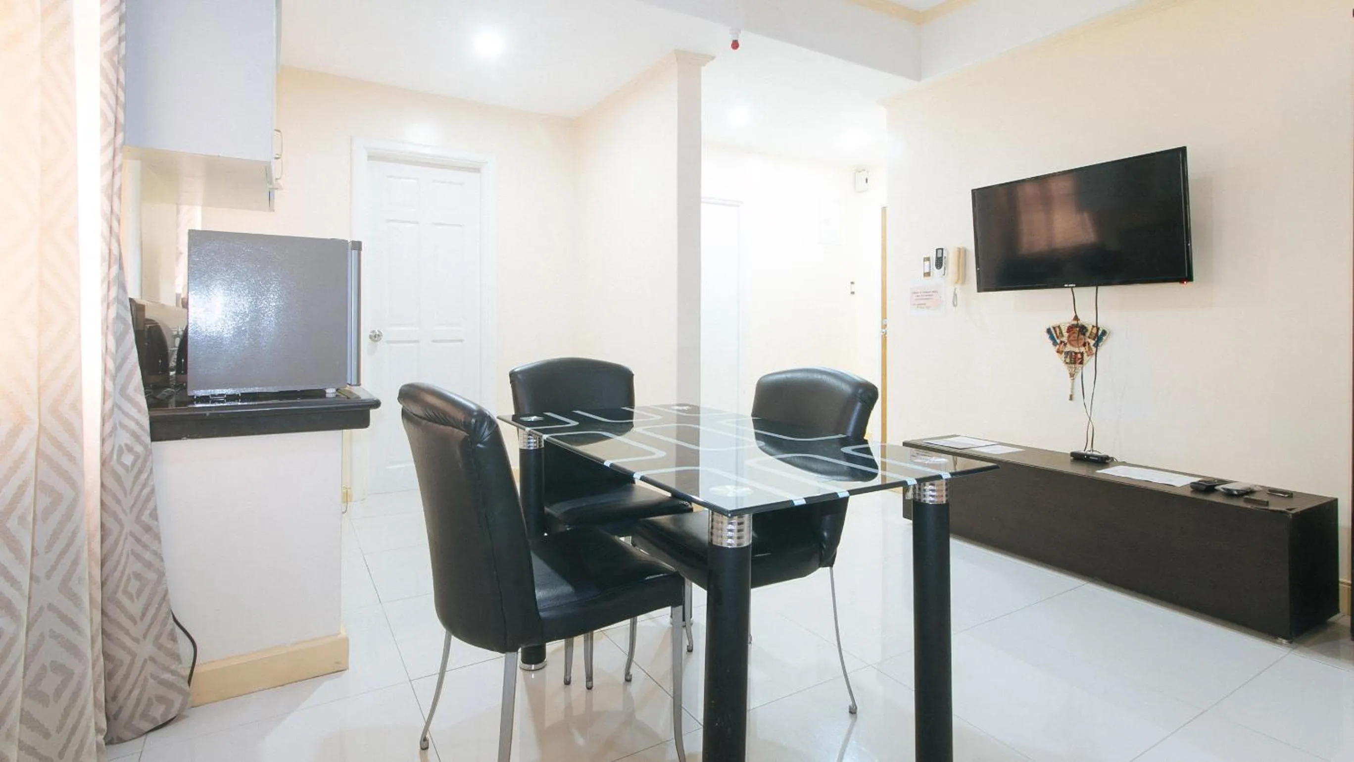 TV and multimedia in 153 Silverio Suites Paranaque City