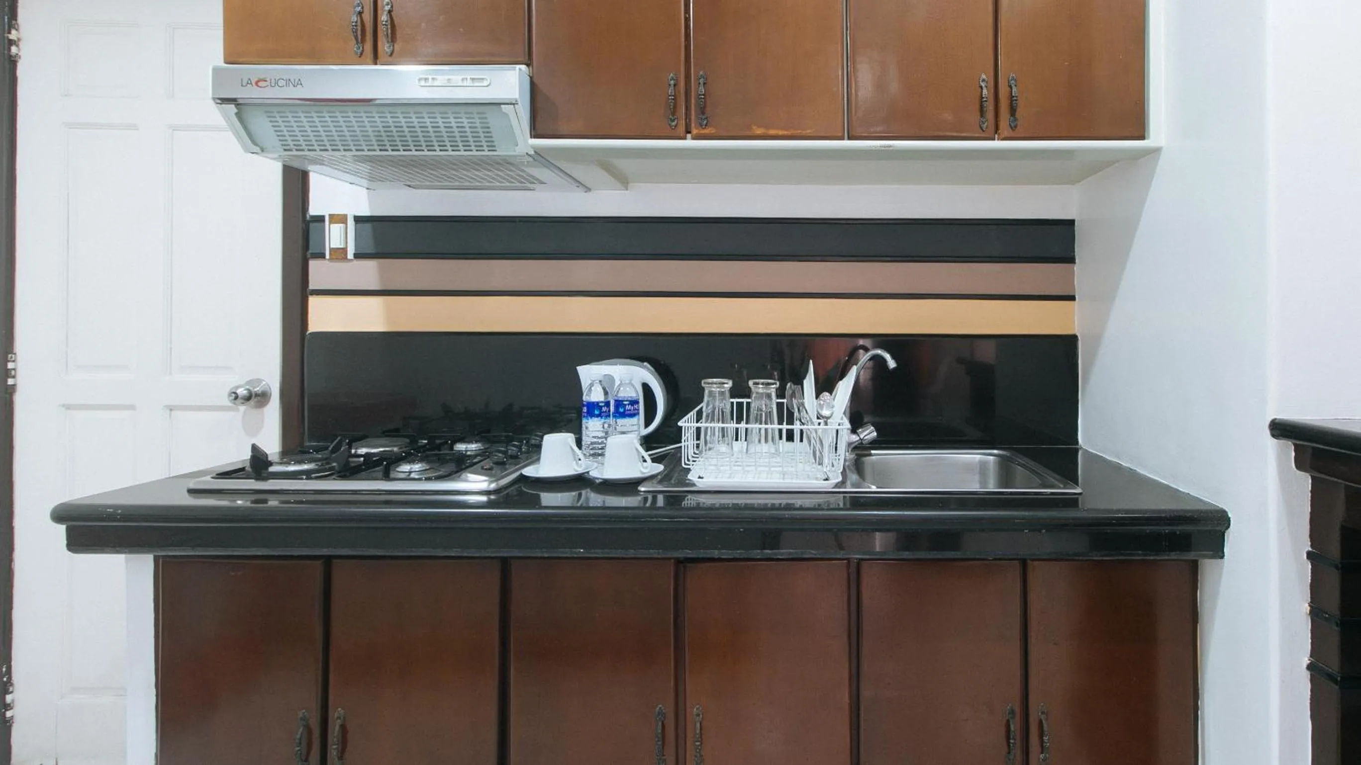 Kitchen or kitchenette in 153 Silverio Suites Paranaque City