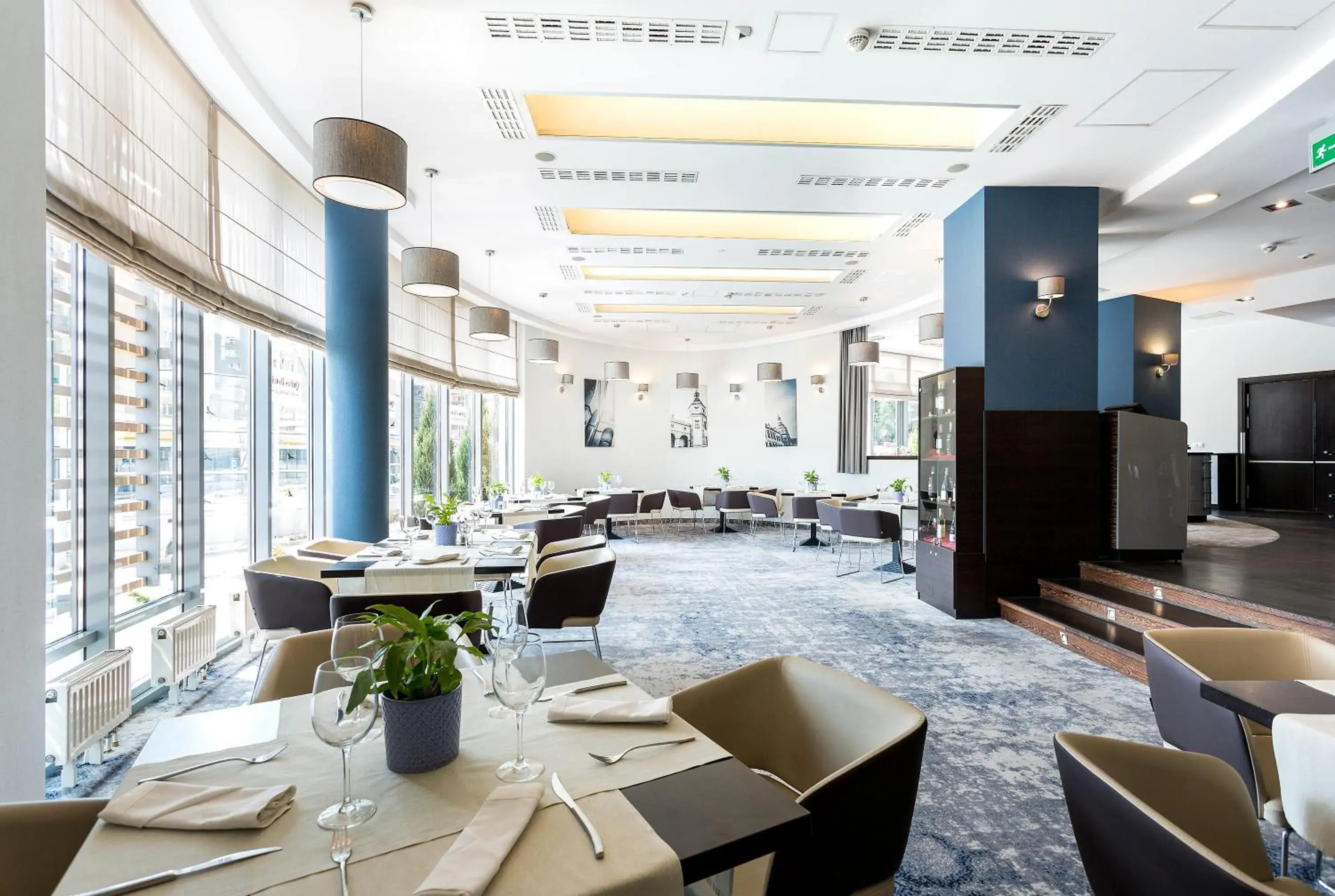 Restaurant/places to eat in Qubus Hotel Kielce Restaurant/places to eat in Qubus Hotel Kielce