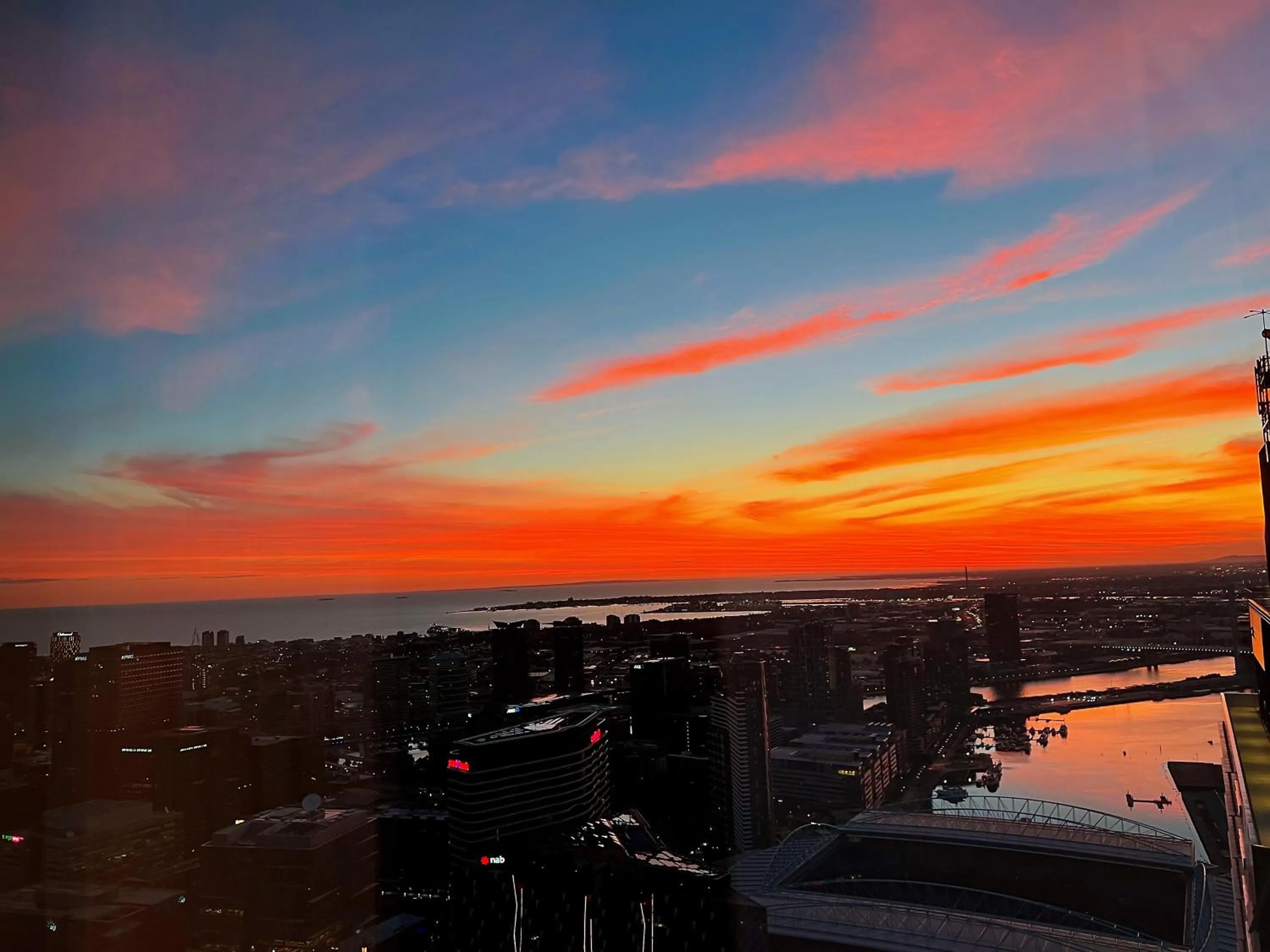 WSP luxury 2b2b apartment in CBD with free parking