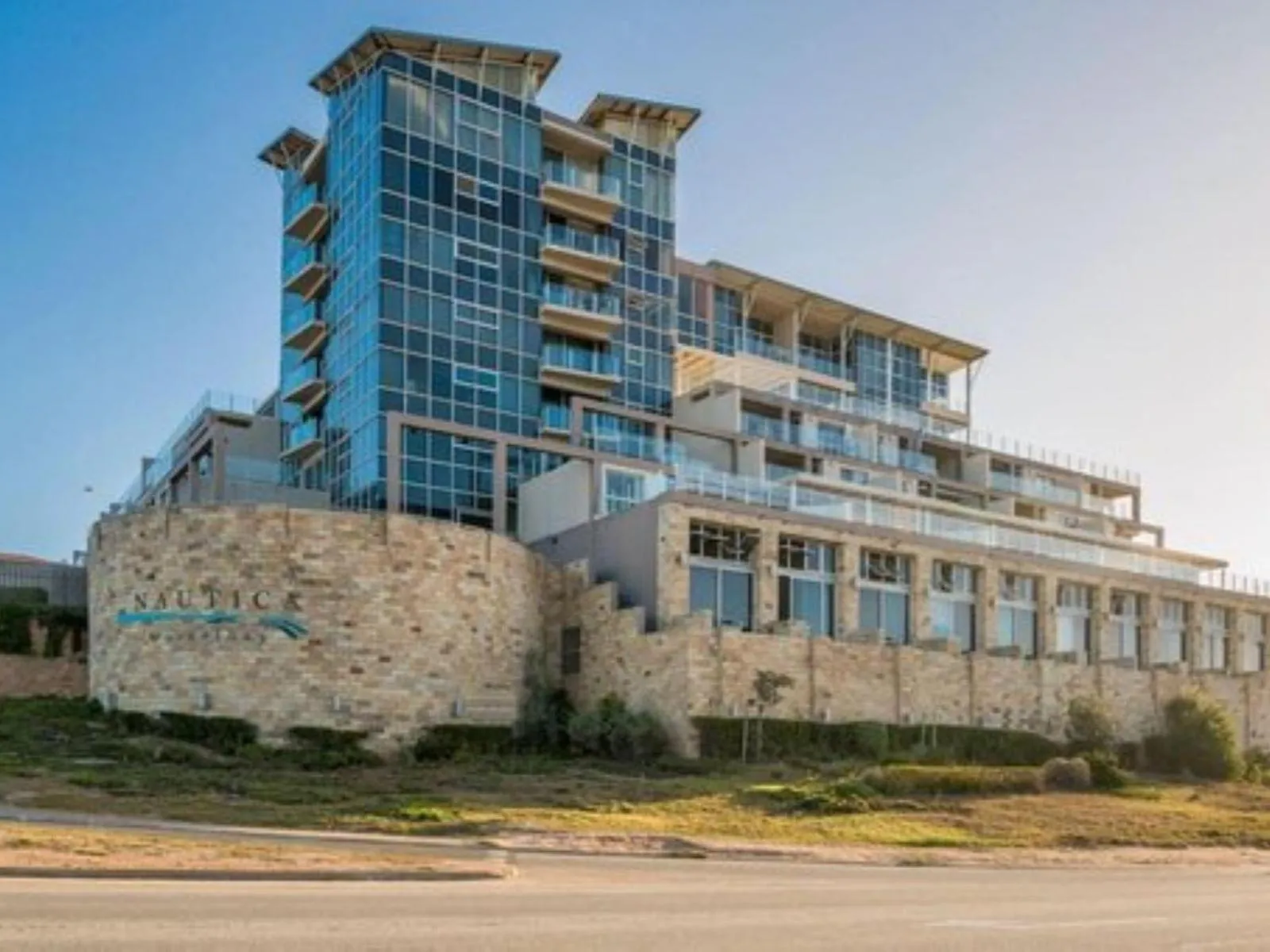 Property building in Nautica