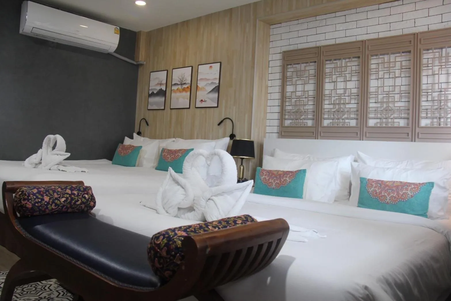 Bed in Lynlan Hostel & Cafe