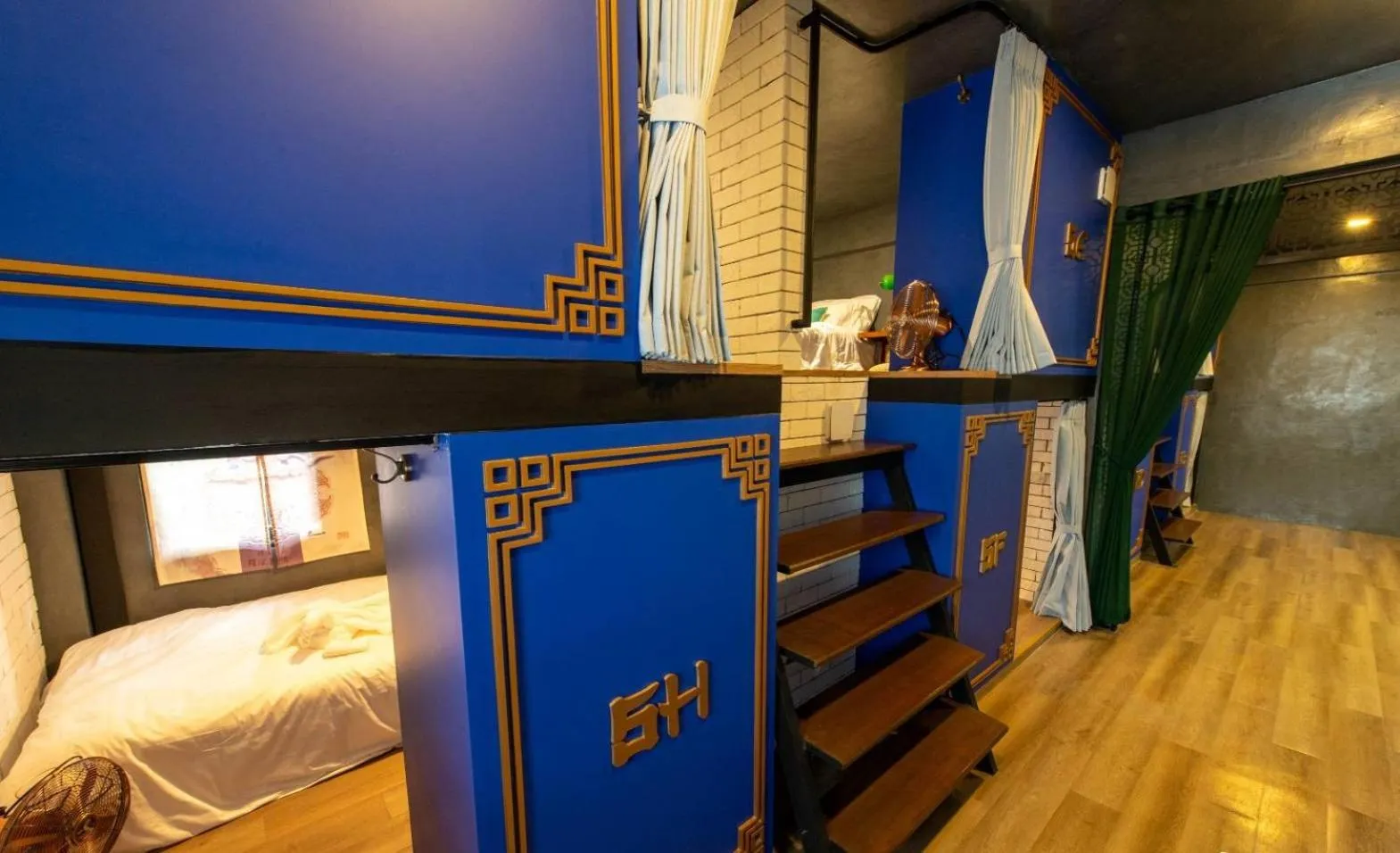 Bed in Lynlan Hostel & Cafe