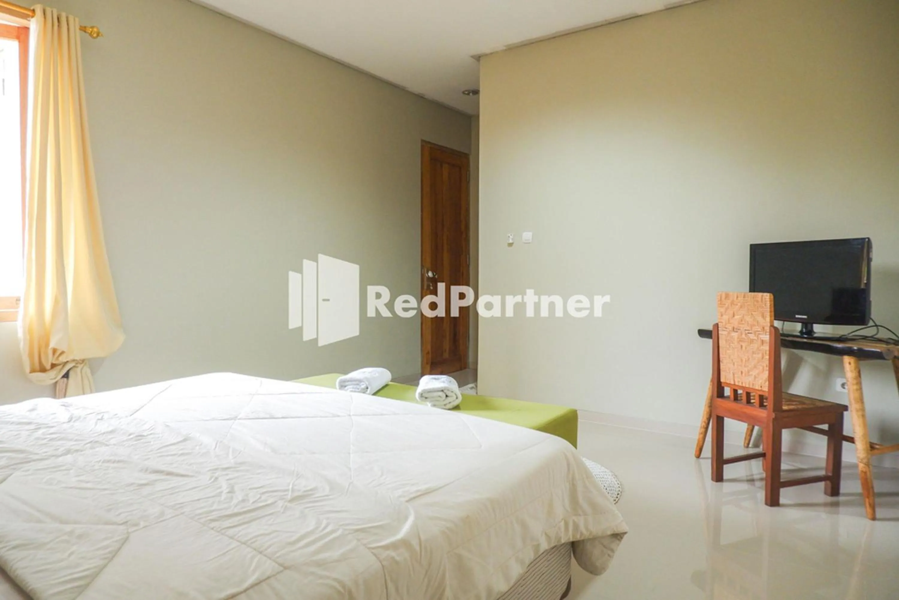 Bedroom, Bed in Rumah CIA Taman Siswa near Malioboro Yogyakarta Mitra RedDoorz
