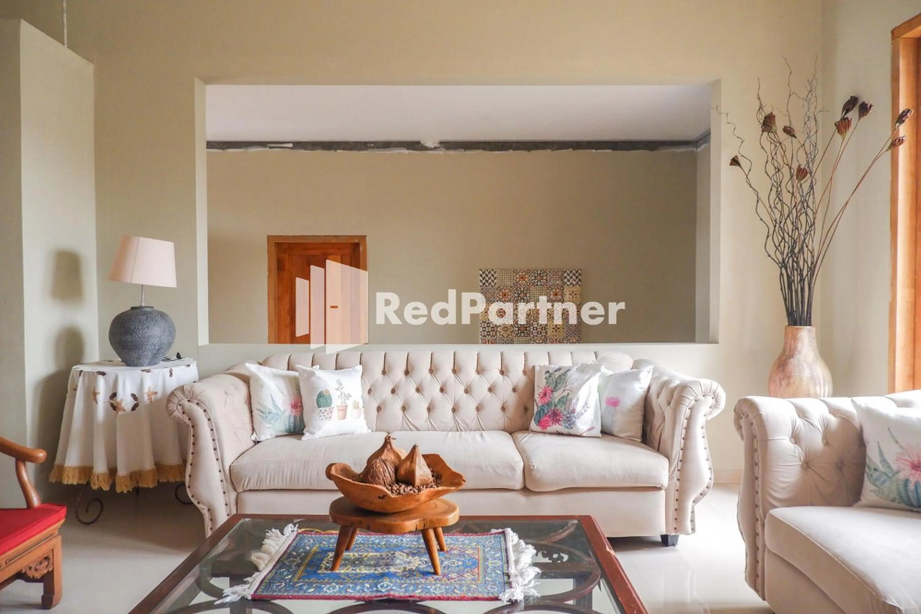 Seating area in Rumah CIA Taman Siswa near Malioboro Yogyakarta Mitra RedDoorz