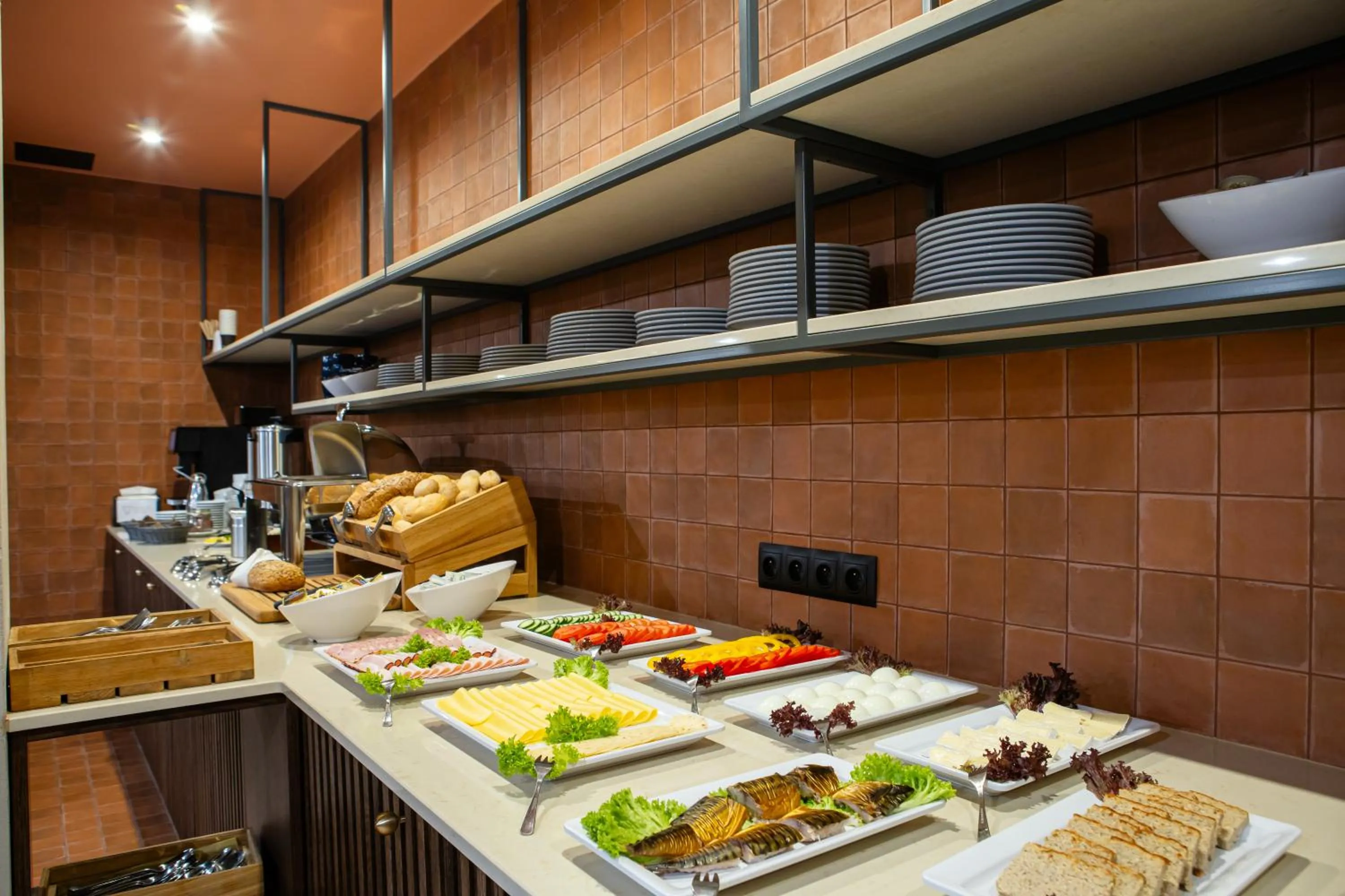 Food and drinks in Gold Hotel