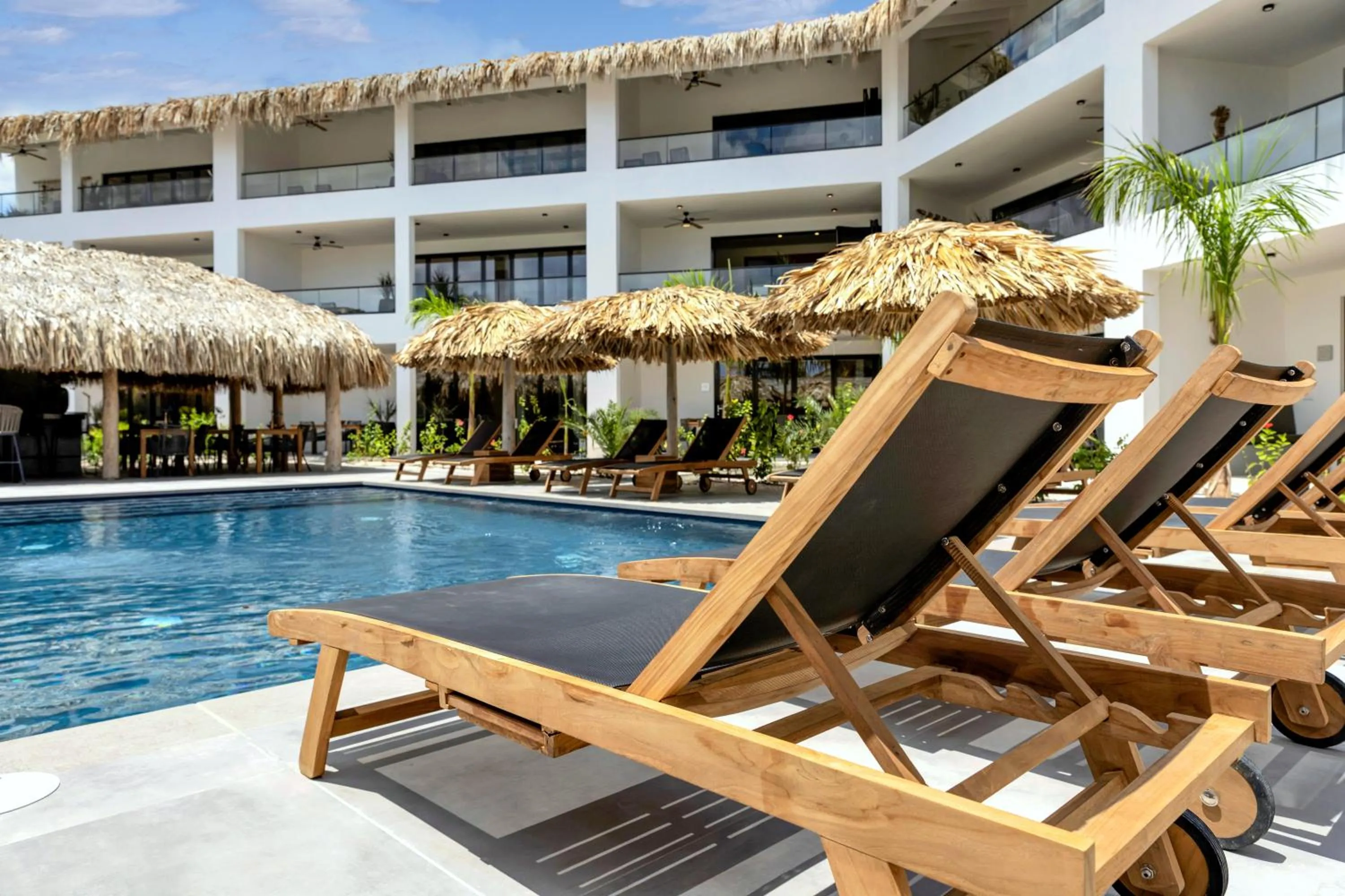 Pool view in Belnem House Bonaire