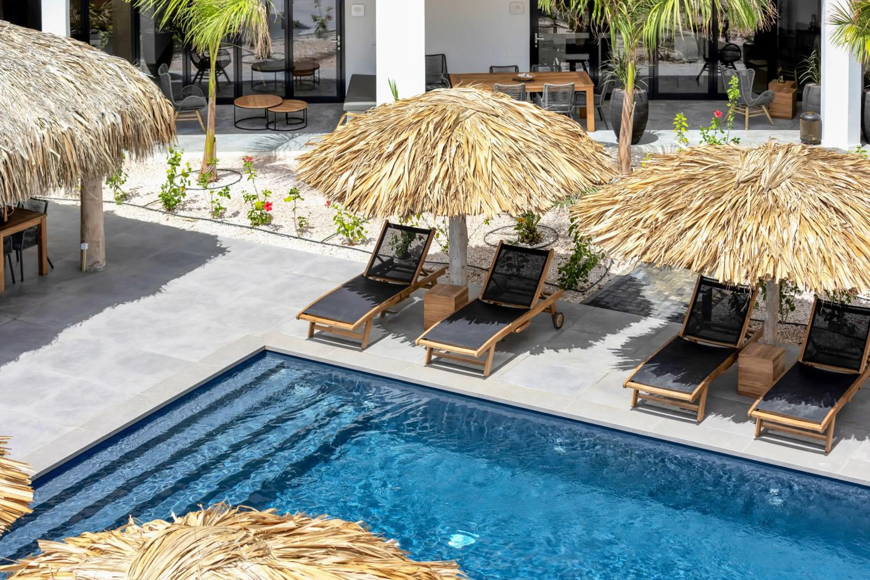 Pool view in Belnem House Bonaire