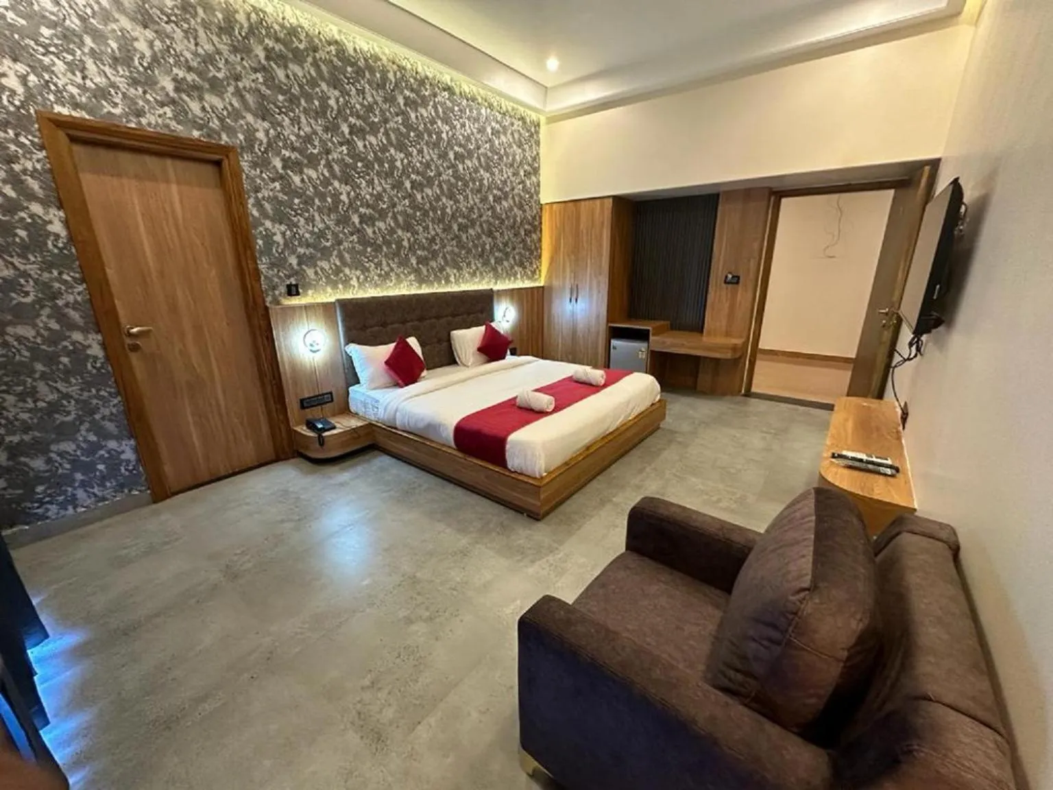 Bedroom, Bed in Nature Retreat Resorts- Life in Nature