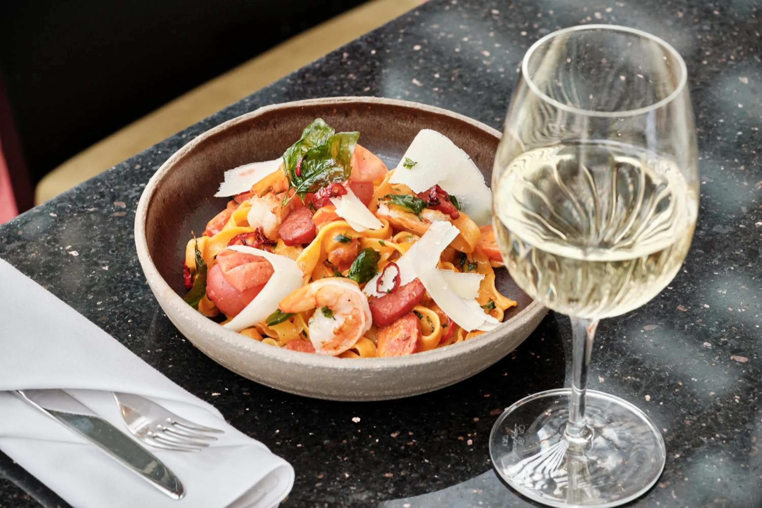 Restaurant/places to eat in Hilton Warsaw City Hotel