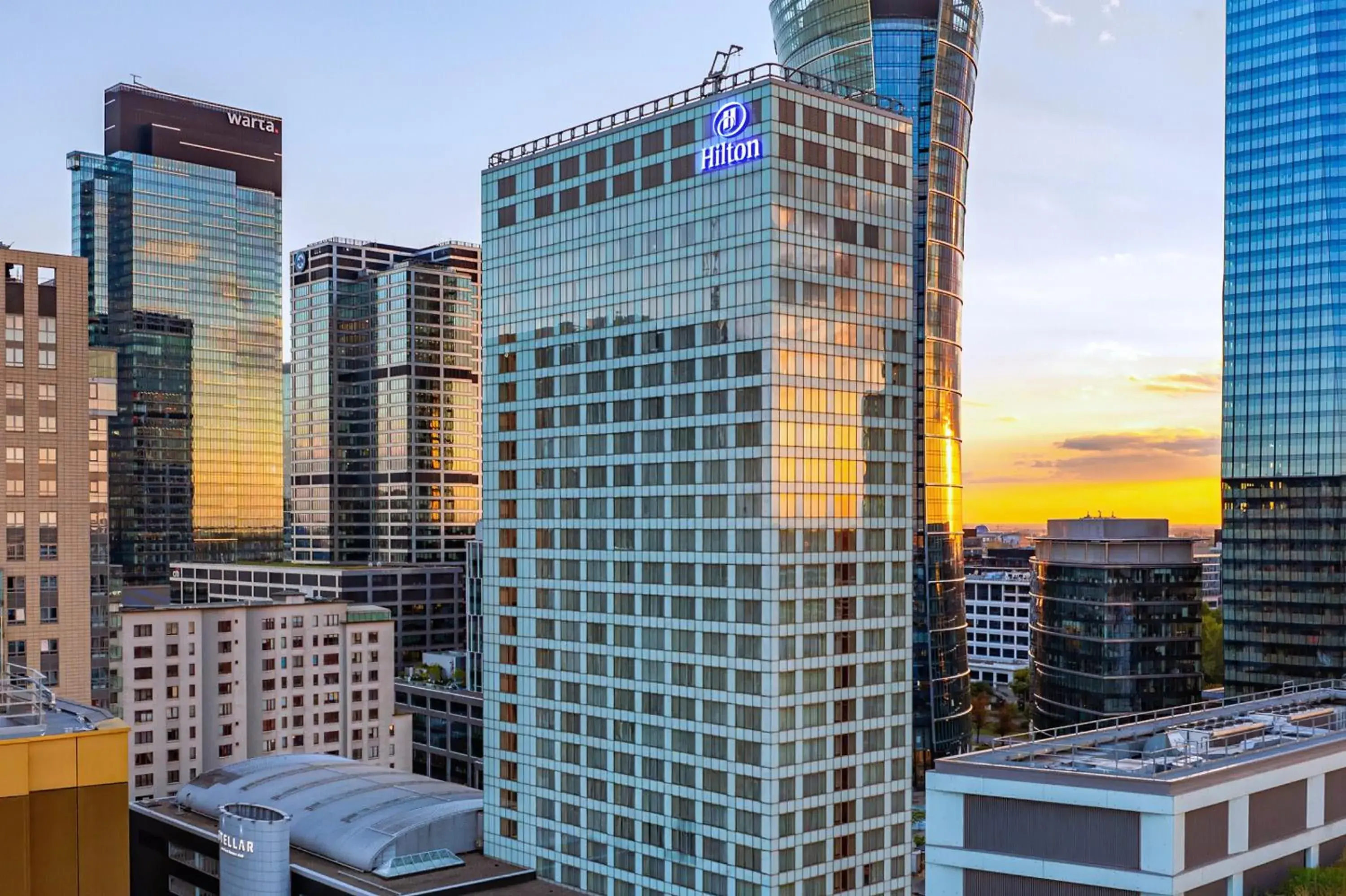Property building in Hilton Warsaw City Hotel Property building in Hilton Warsaw City Hotel