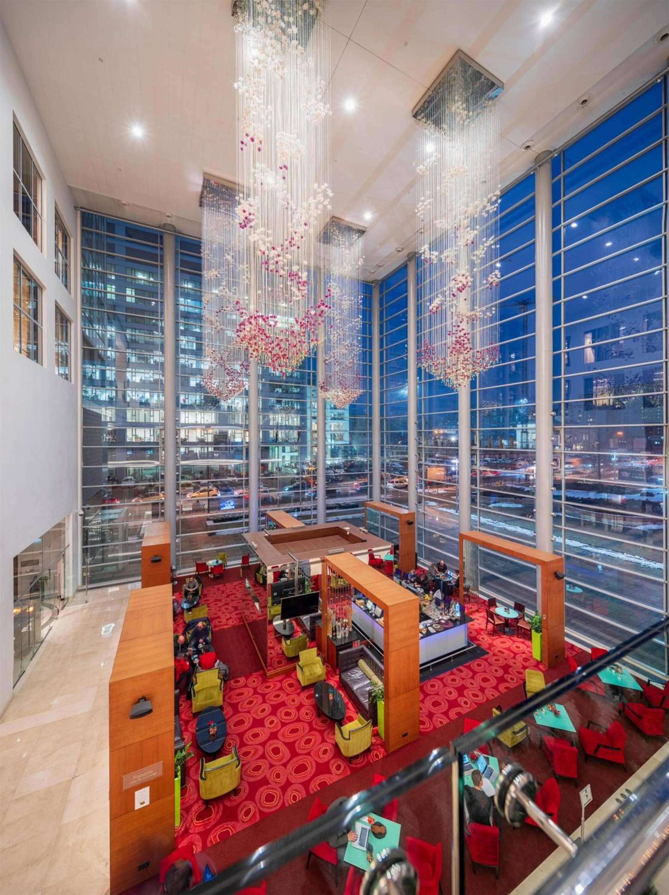 Lounge or bar, Bed in Hilton Warsaw City Hotel