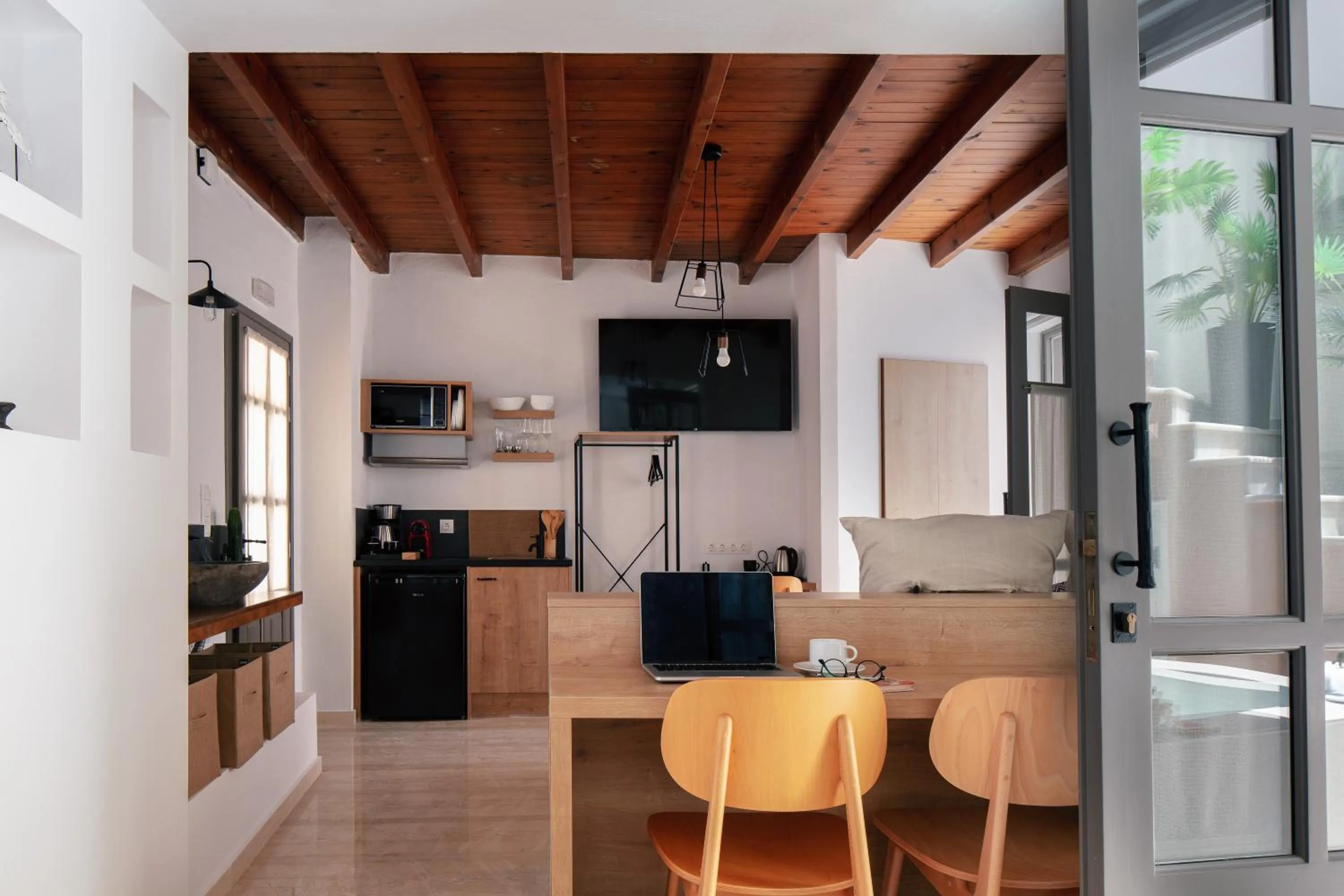 Seating area in Gateway Suites