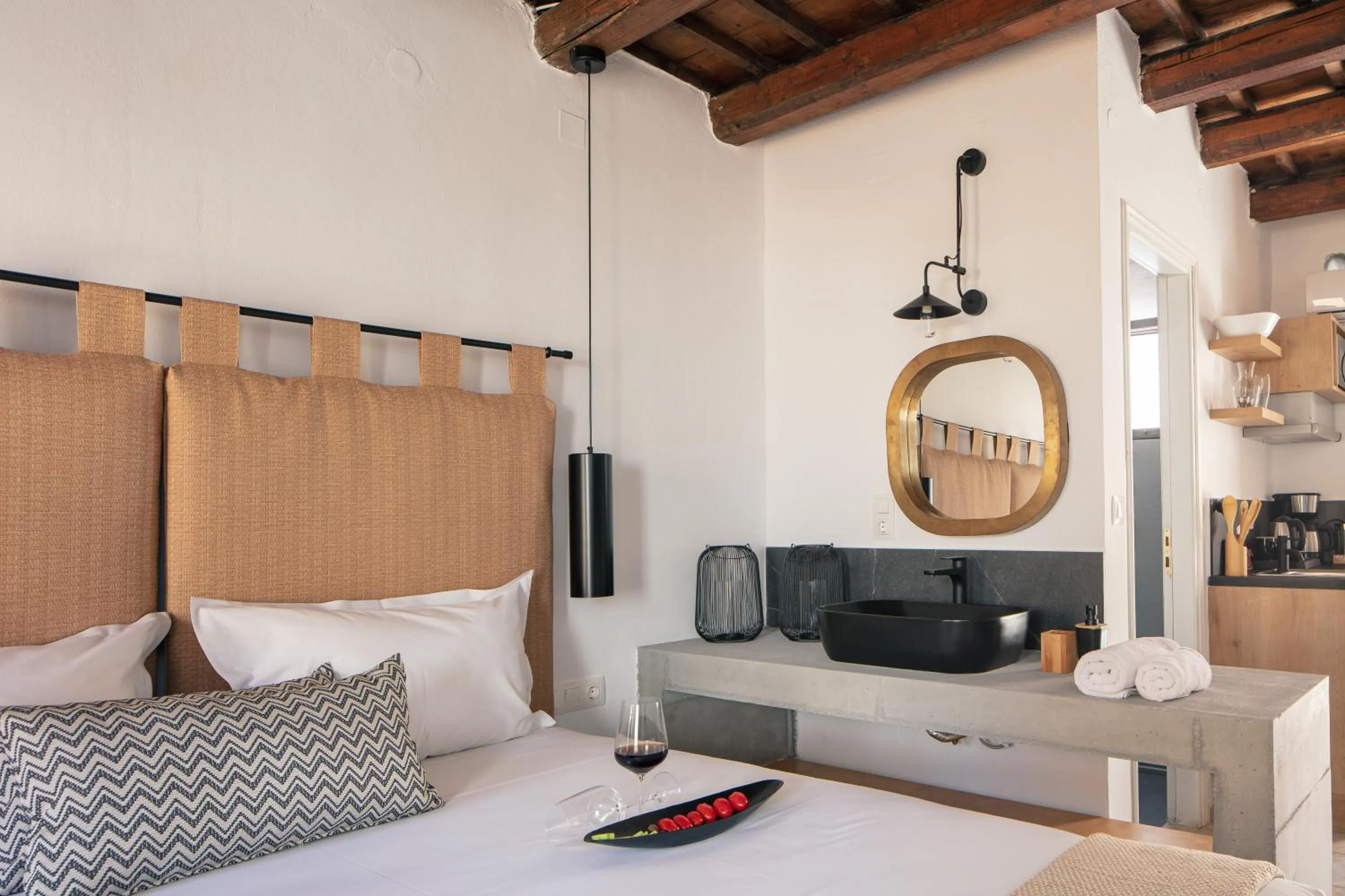 Bed in Gateway Suites