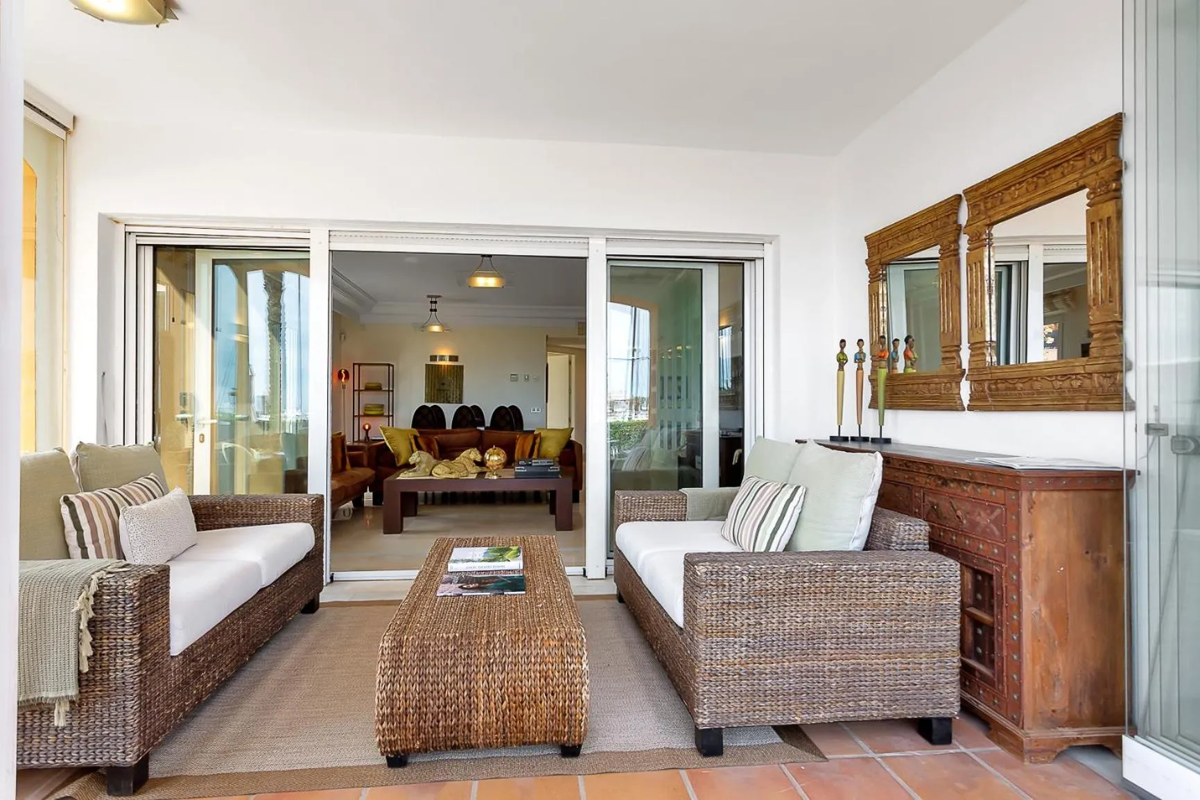 YOLO Spaces - Sotogrande Marina Boutique Apartment