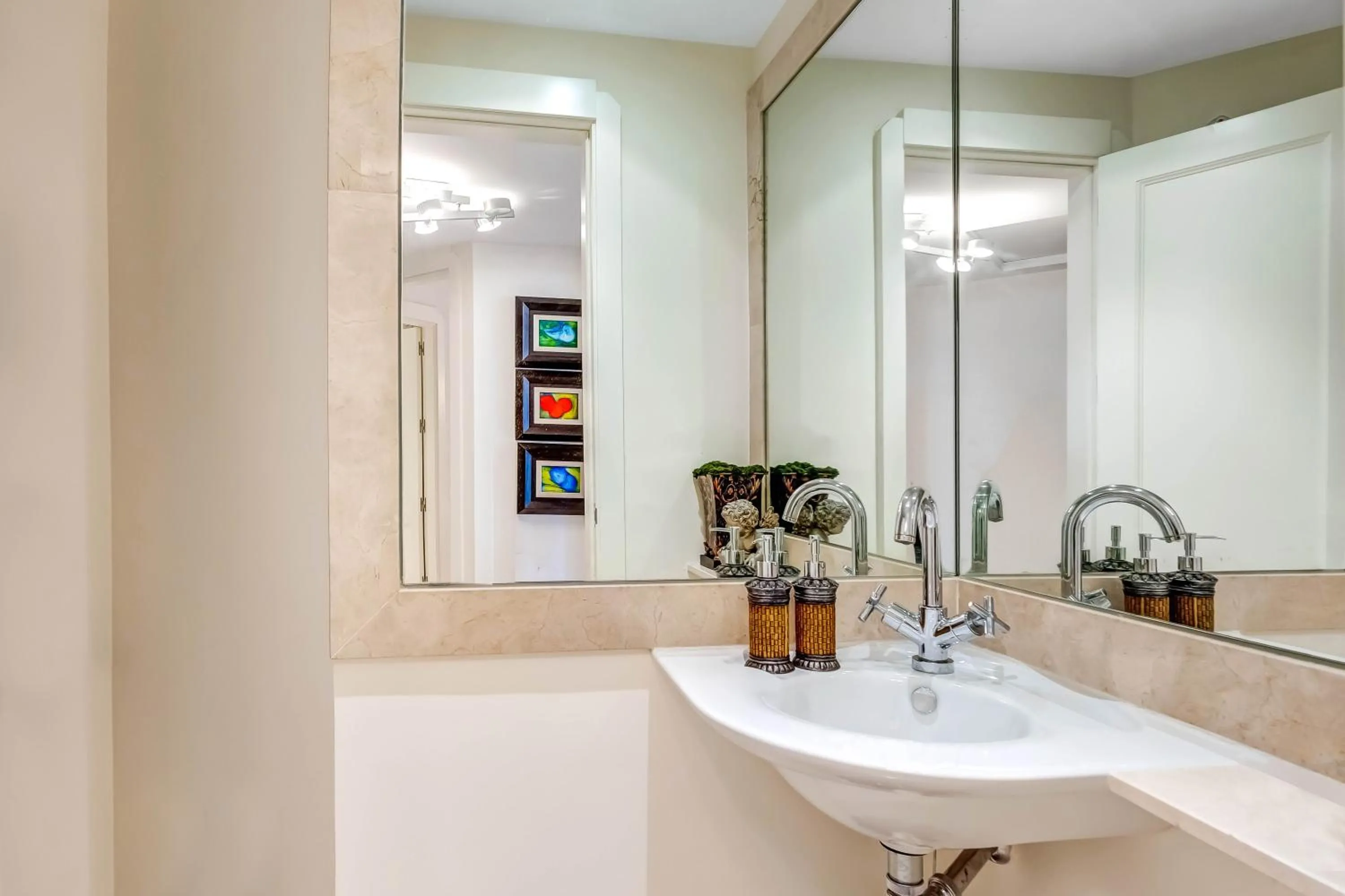 YOLO Spaces - Sotogrande Marina Boutique Apartment