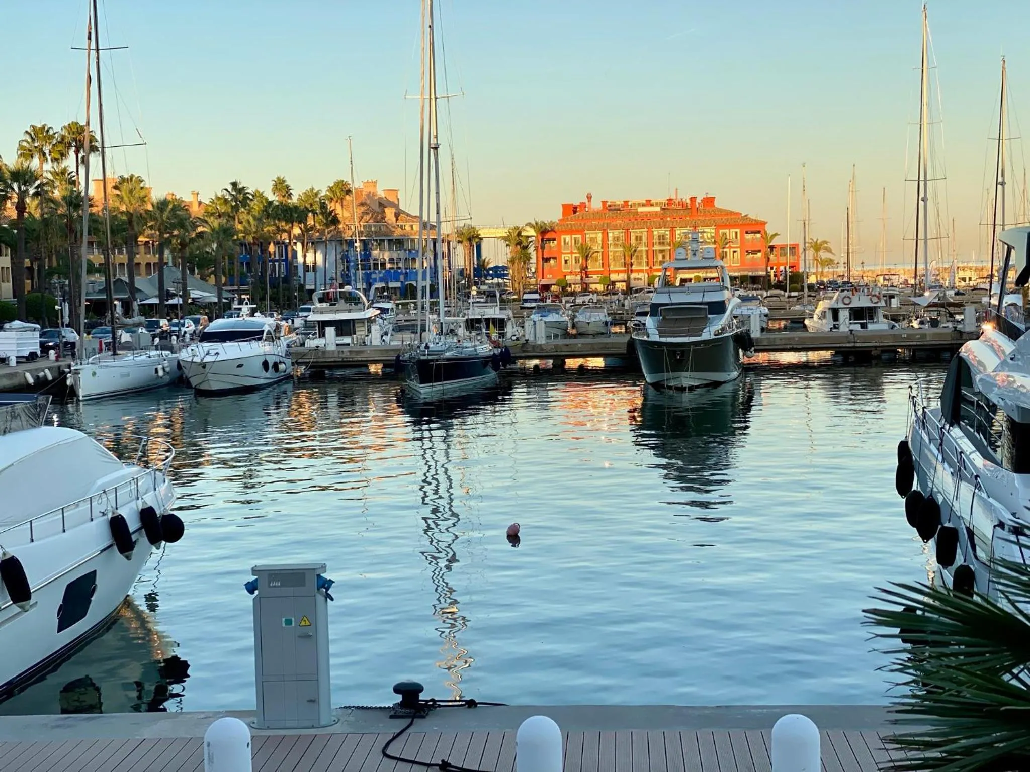 YOLO Spaces - Sotogrande Marina Boutique Apartment