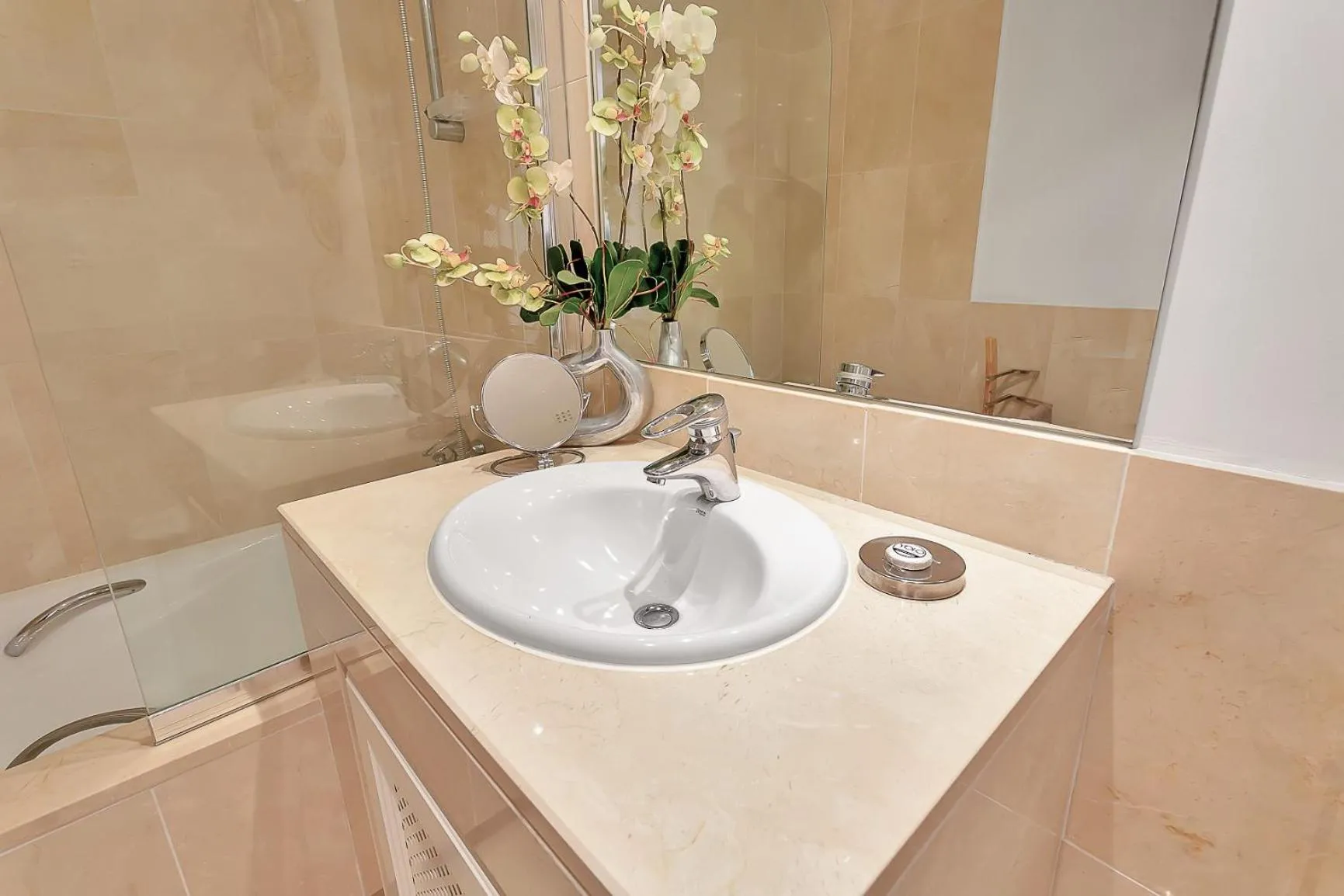 YOLO Spaces - Sotogrande Marina Boutique Apartment