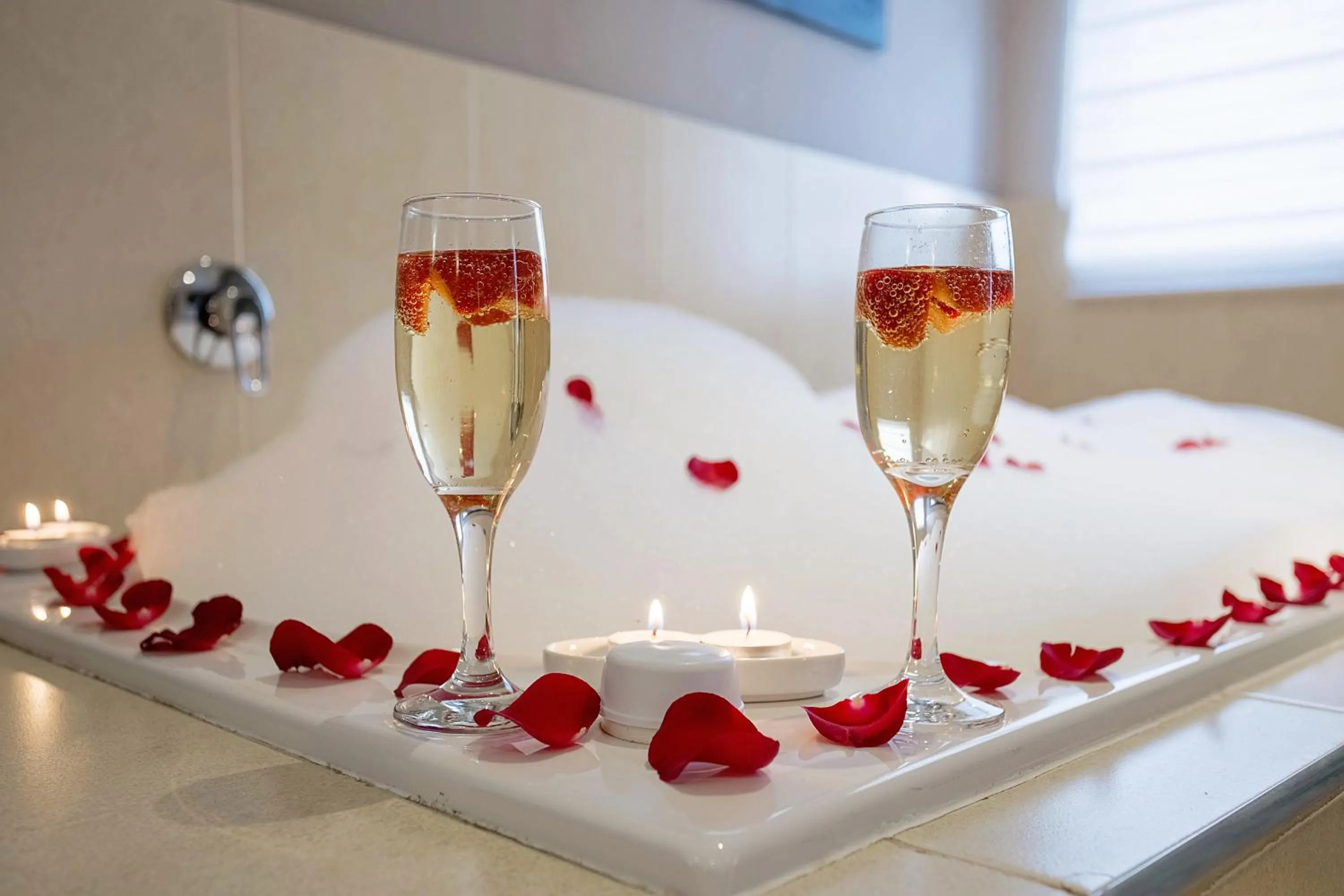 Drinks in Three Oaks and an Aloe Boutique Hotel