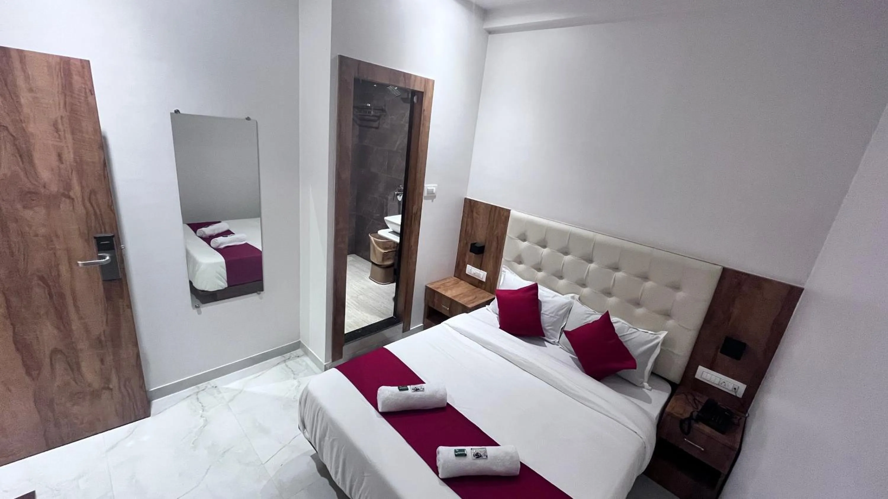 Bed in Hotels Heraa International