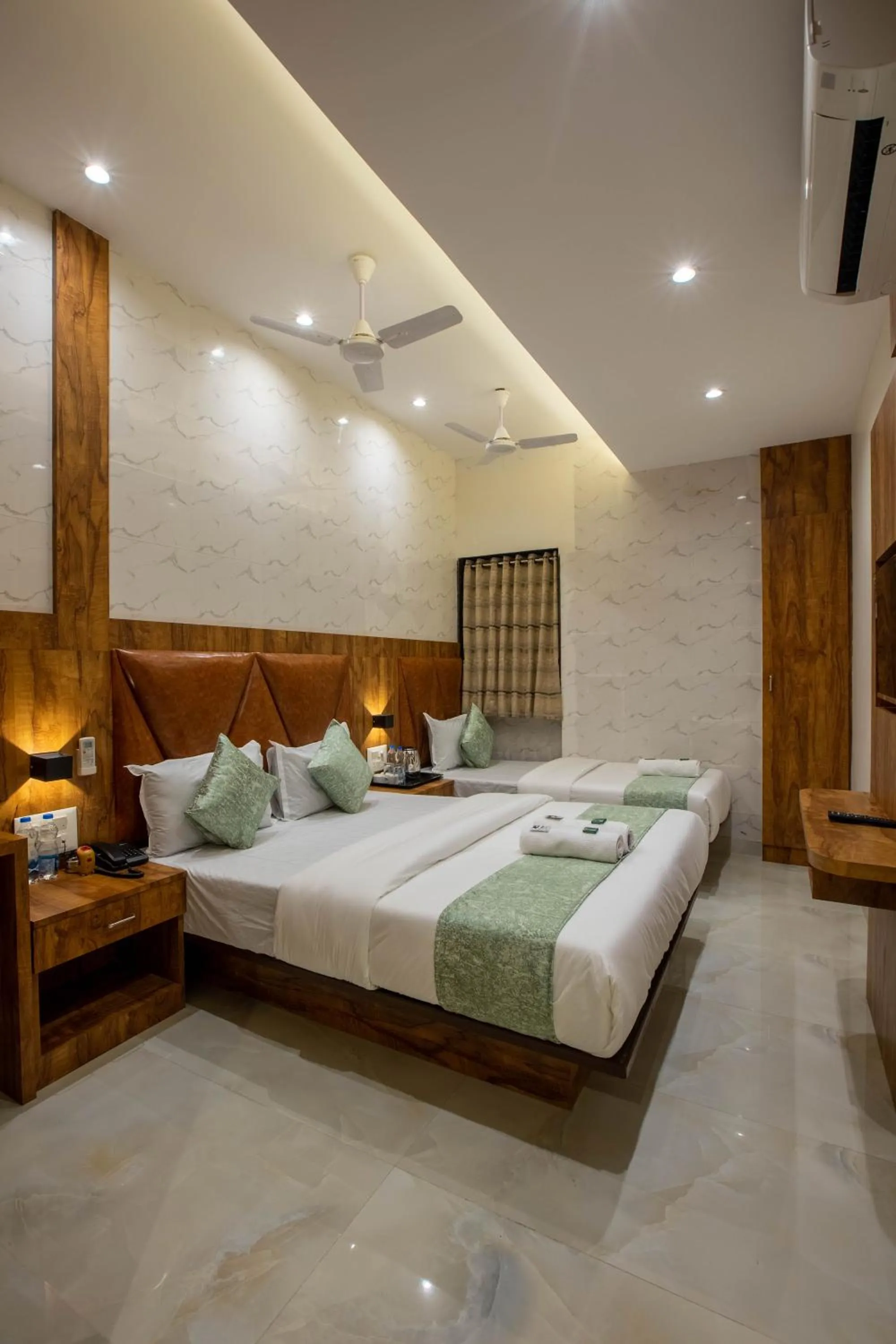 Bedroom, Bed in Hotels Heraa International
