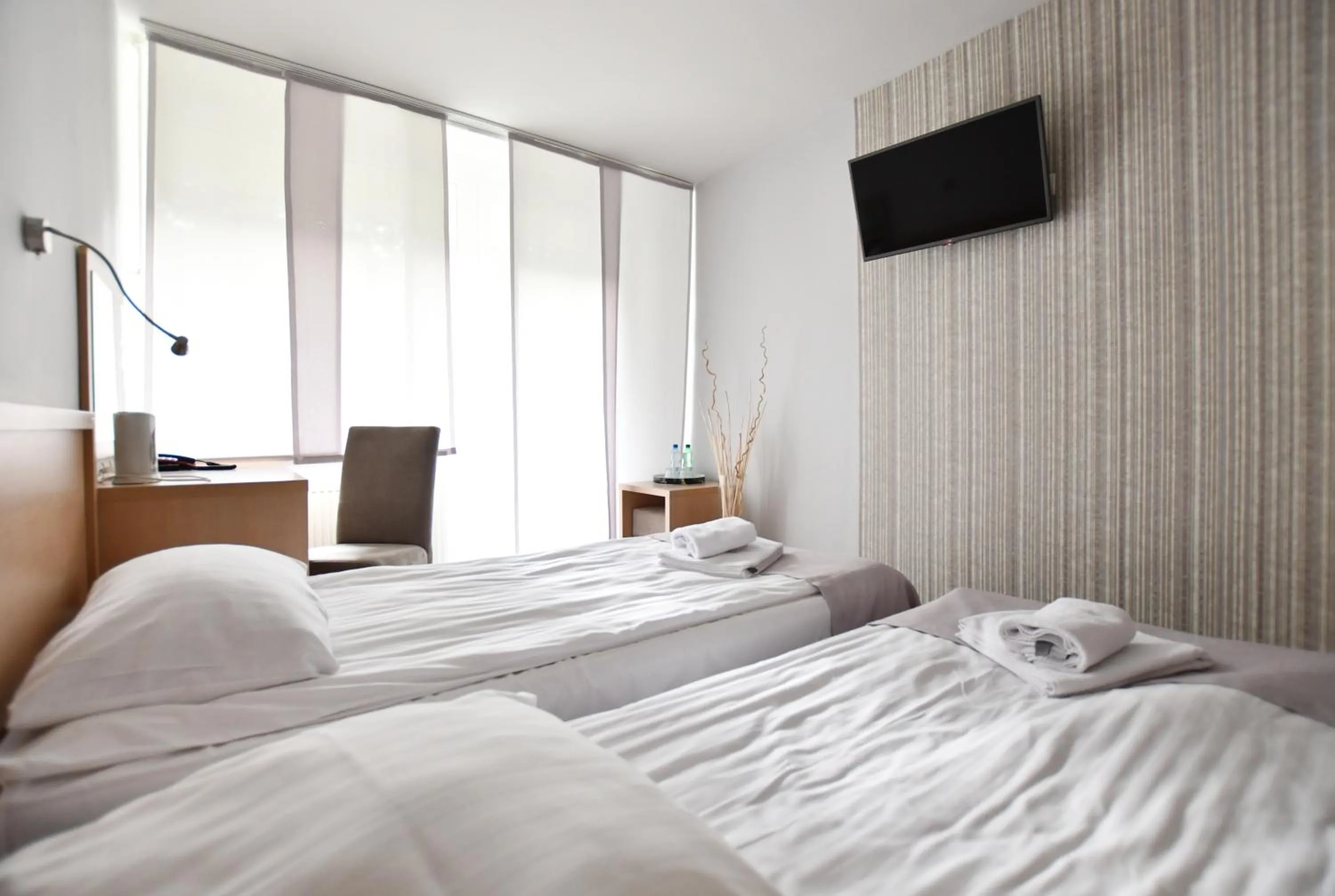 Shower, Bed in Geovita Dźwirzyno