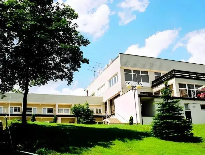 Property building in Geovita w Jadwisinie Property building in Geovita w Jadwisinie