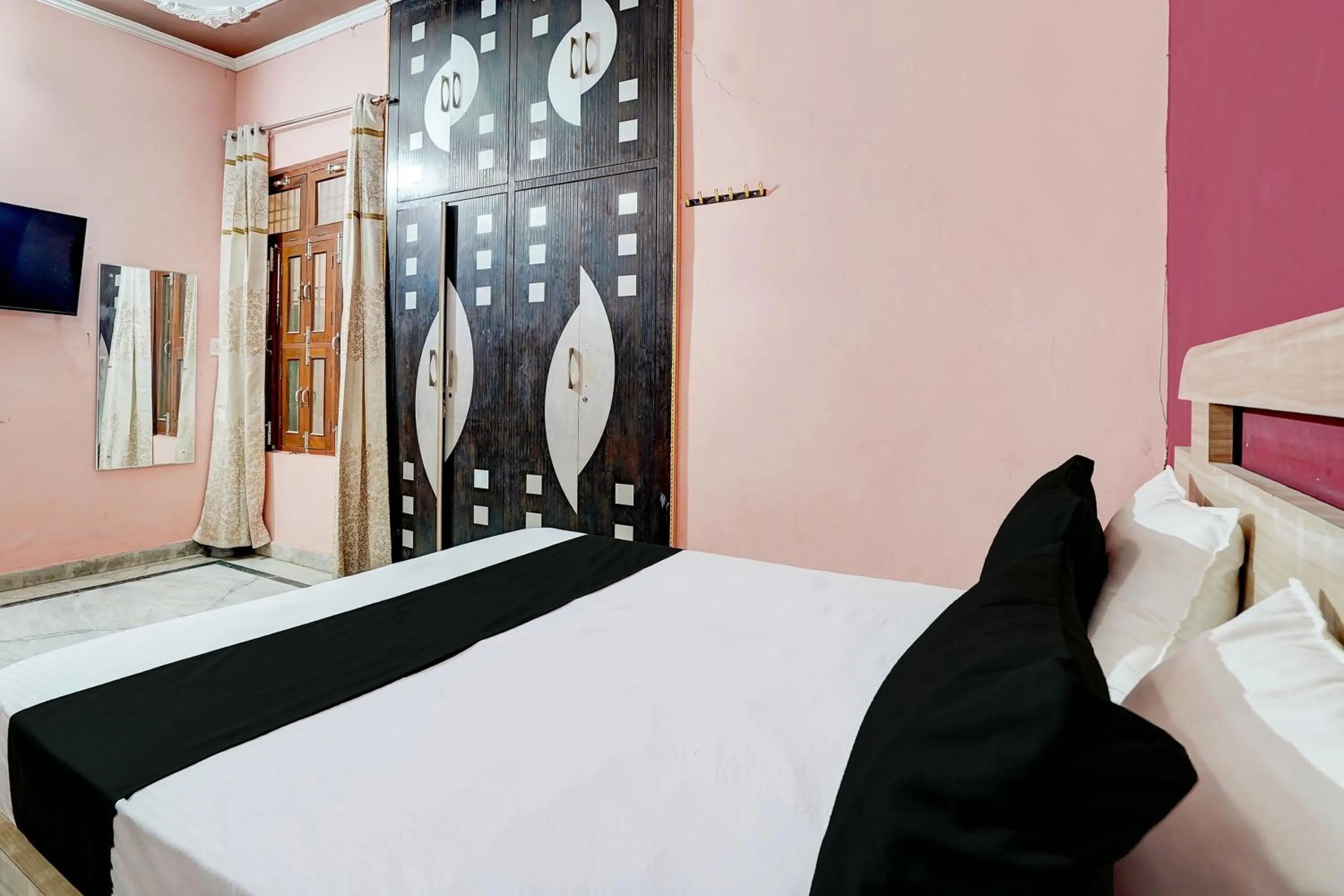 Bedroom in Hotel O Crown Food Court cfc