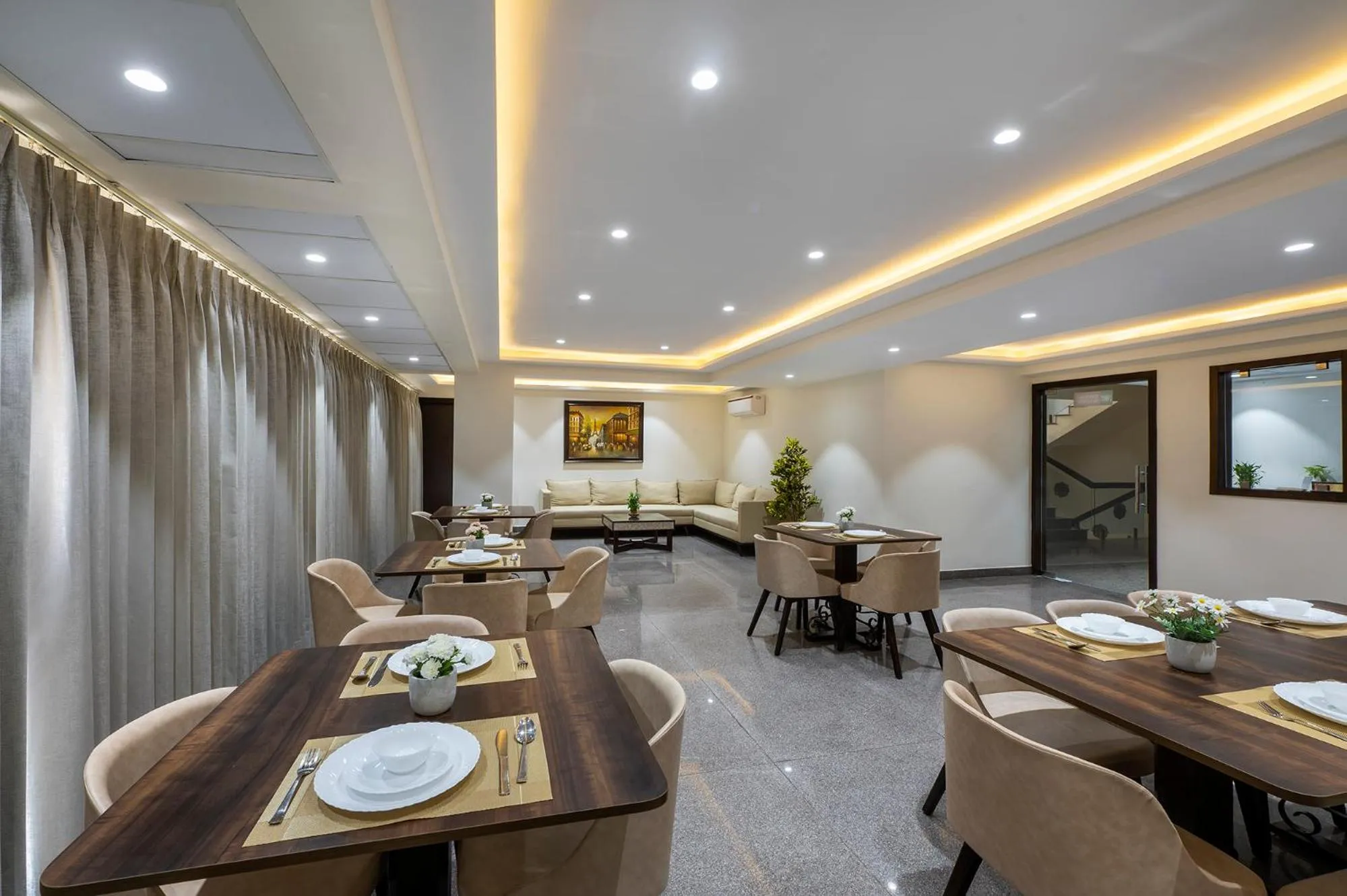 Restaurant/places to eat in Palm Stay - Studios & Rooms