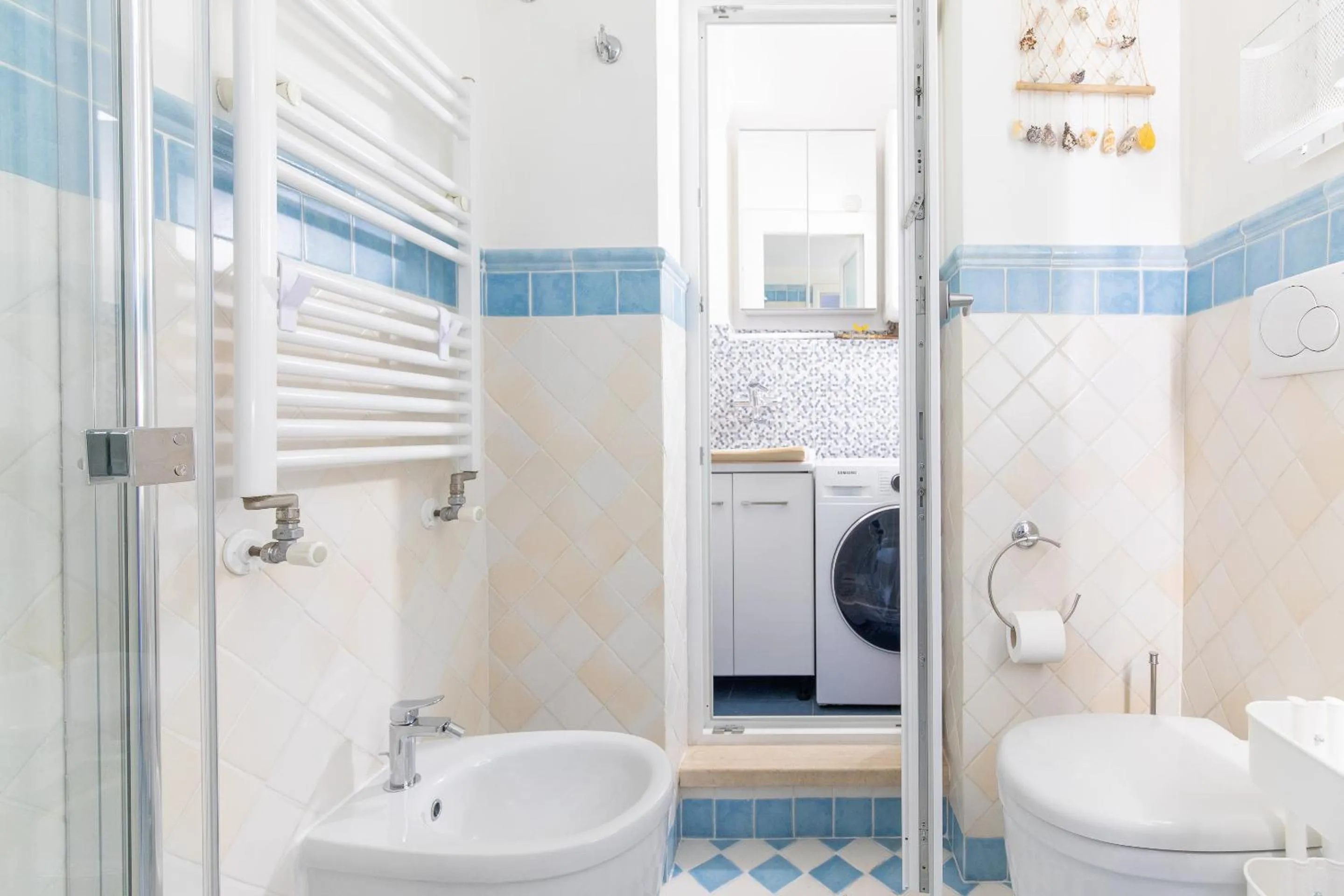 Bathroom in Suite Carducci Viareggio