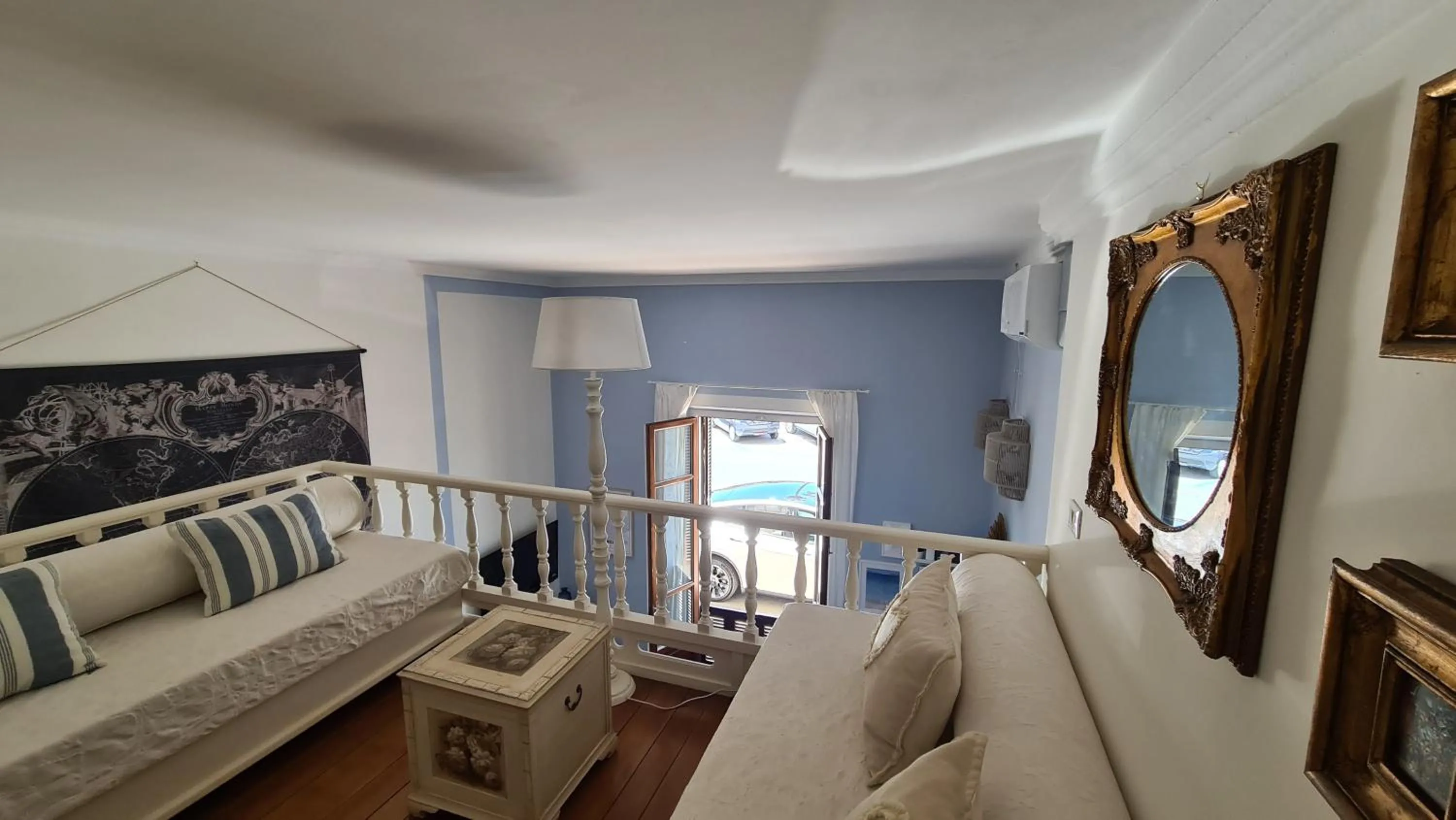 Living room, Bed in Suite Carducci Viareggio