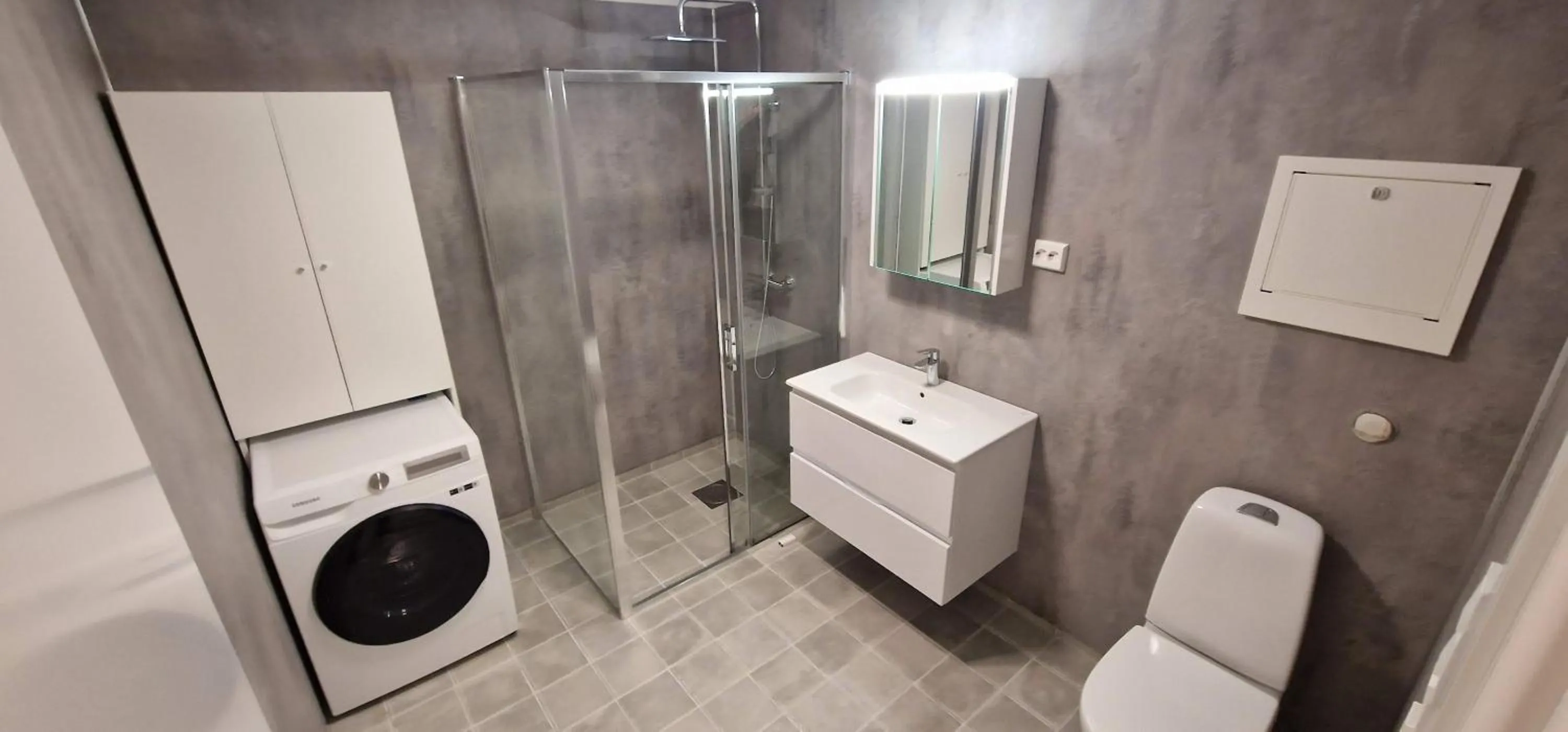 Shower in Haugetuft Apartments